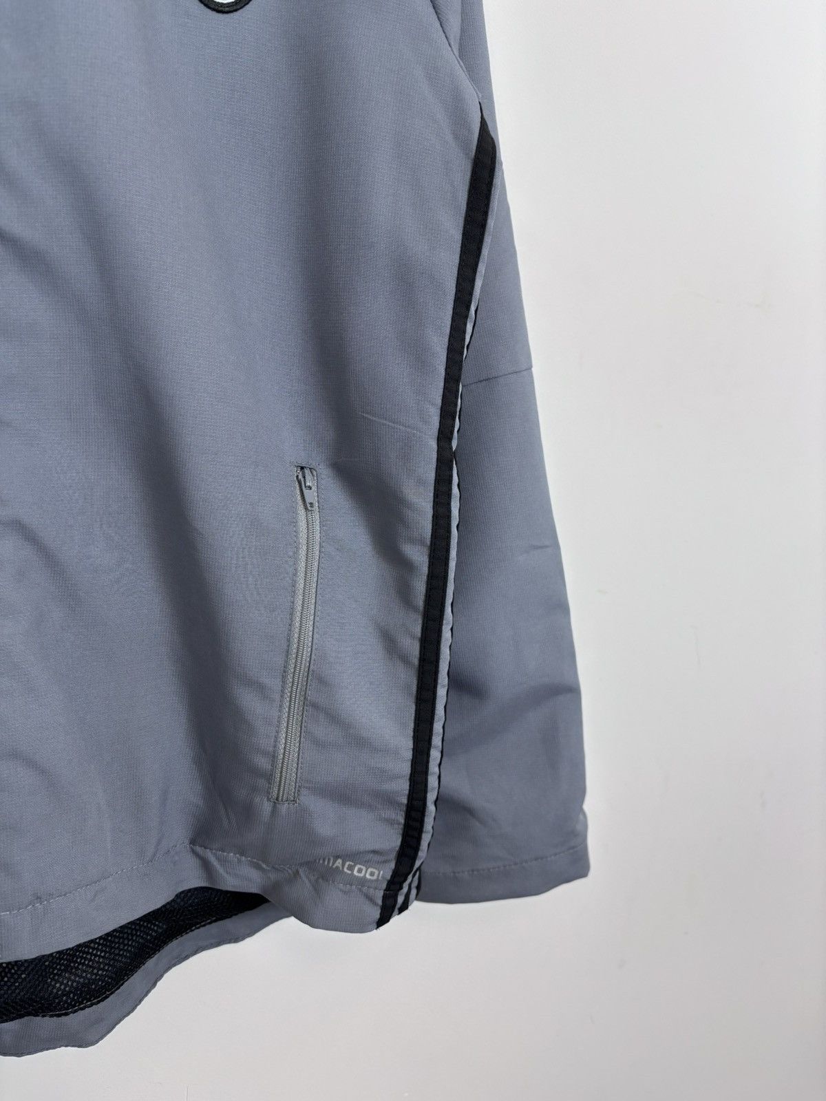 Adidas Adidas Juventus 2016/2017 Presentation Jacket Hooded Soccer Size US M / EU 48-50 / 2 - 5 Thumbnail