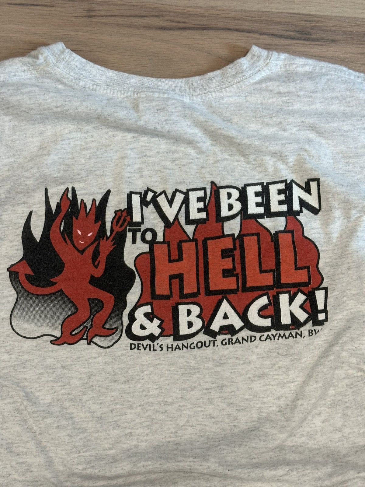 Vintage Vintage Y2K Devils Hangout Grand Cayman Hell and Back Tee Size US L / EU 52-54 / 3 - 2 Thumbnail