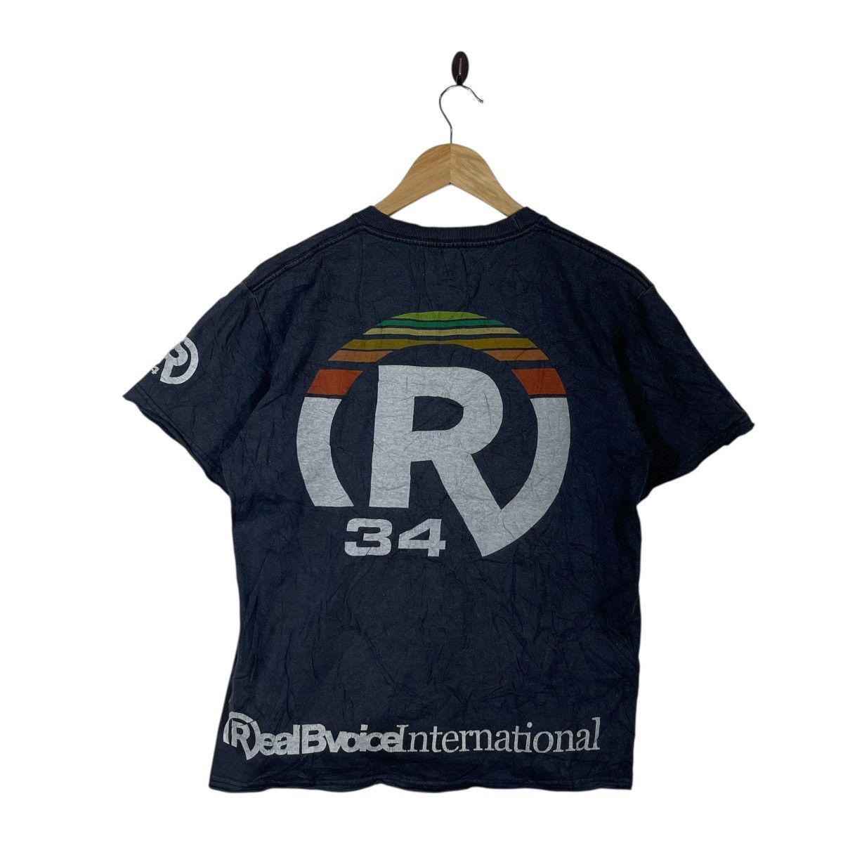 Vintage REALBVOICE R CLASSIC GRAPHIC SHORT SLEEVE T SHIRT STREETWEAR Size US M / EU 48-50 / 2 - 1 Thumbnail