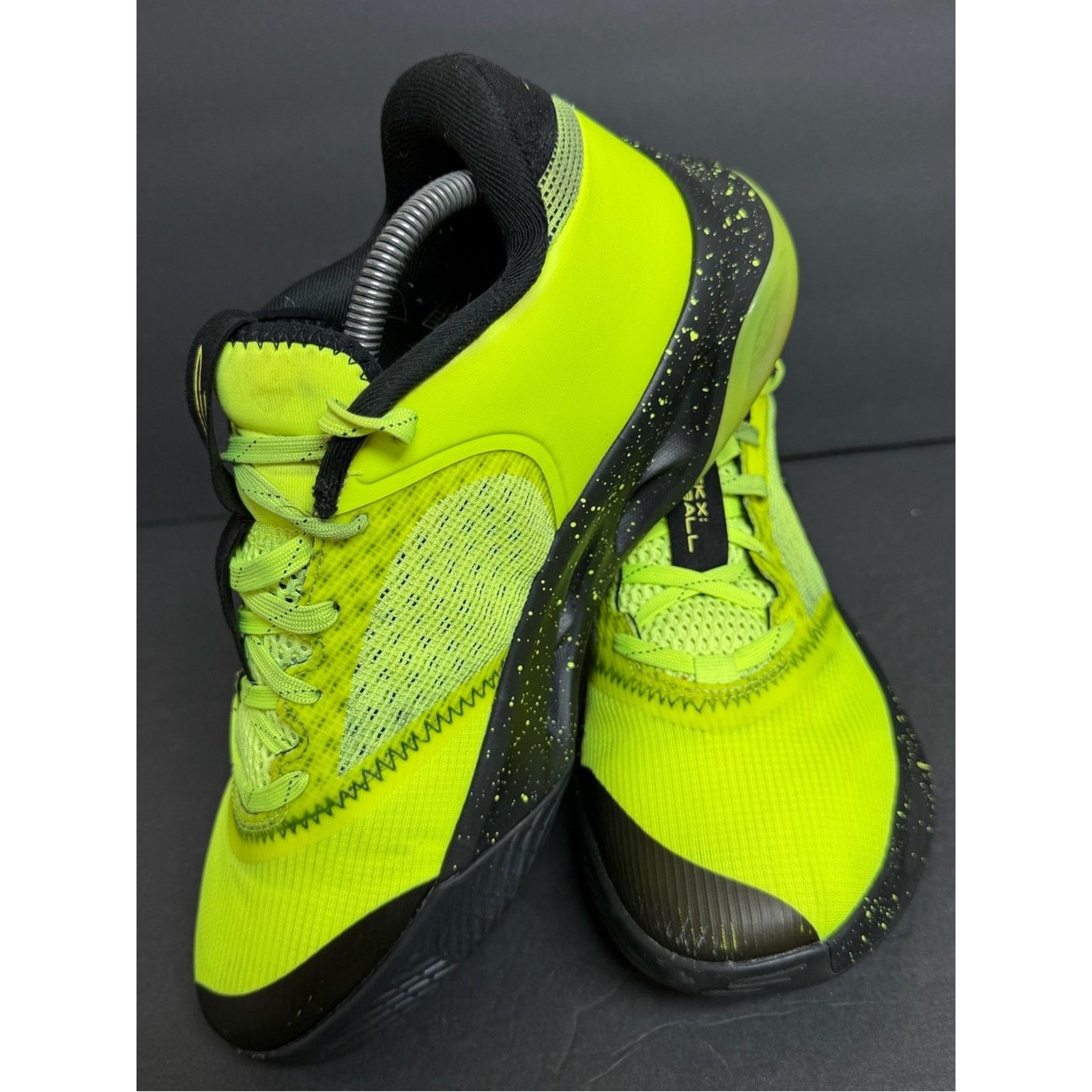 SKECHERS Skechers Men's SKX Float Basketball Shoes Volt Size 9.5 NICE Size US 9.5 / EU 42-43 - 4 Thumbnail