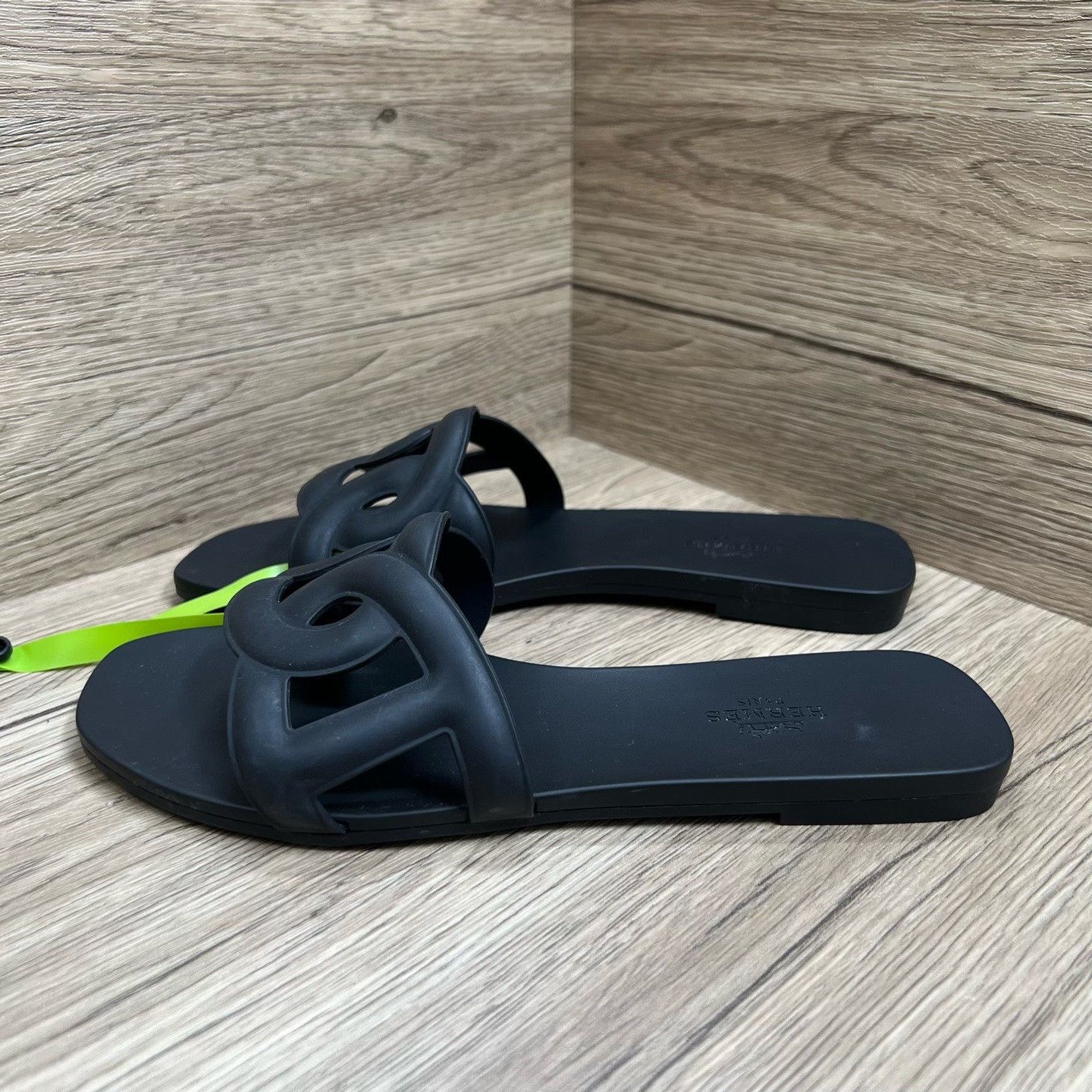 Hermes Hermes Black Sandals us_6 Women Size US 6 / IT 36 - 1 Thumbnail