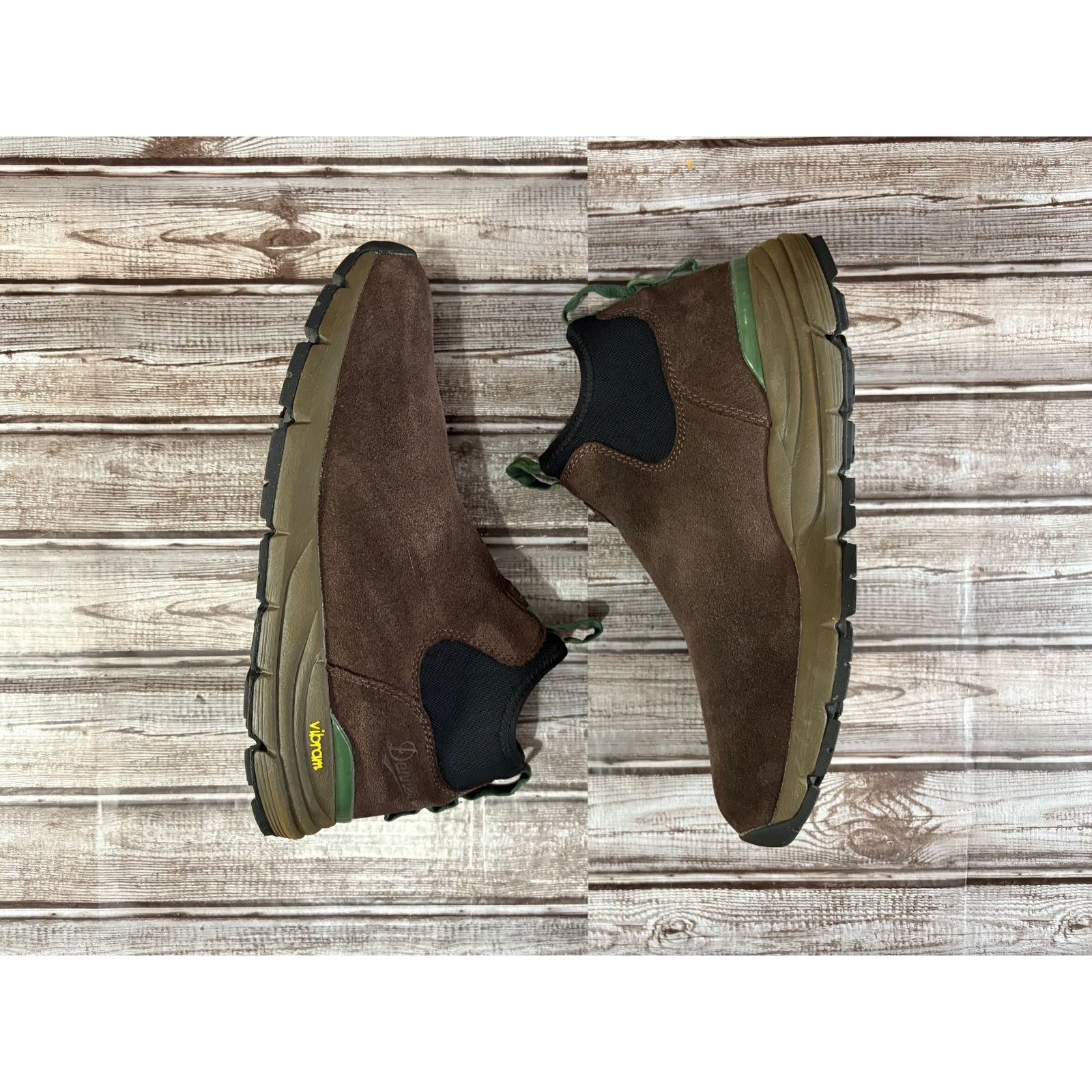 Danner Danner mountain 600 suede chelsea boots sz 9.5 color java fo Size US 9.5 / EU 42-43 - 4 Thumbnail