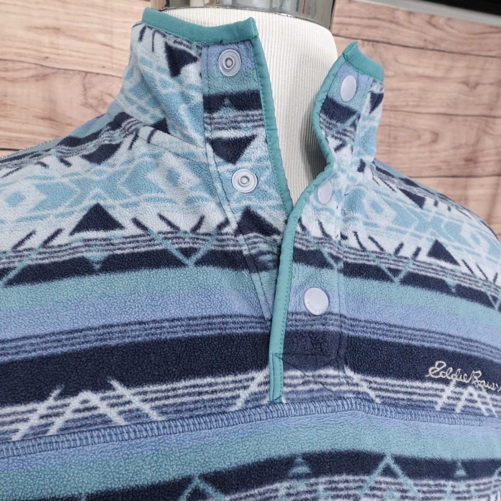 Eddie Bauer VINTAGE Eddie Bauer Pullover Mens Medium Blue Aztec Fleece Geometric Outdoors Size US M / EU 48-50 / 2 - 3 Thumbnail
