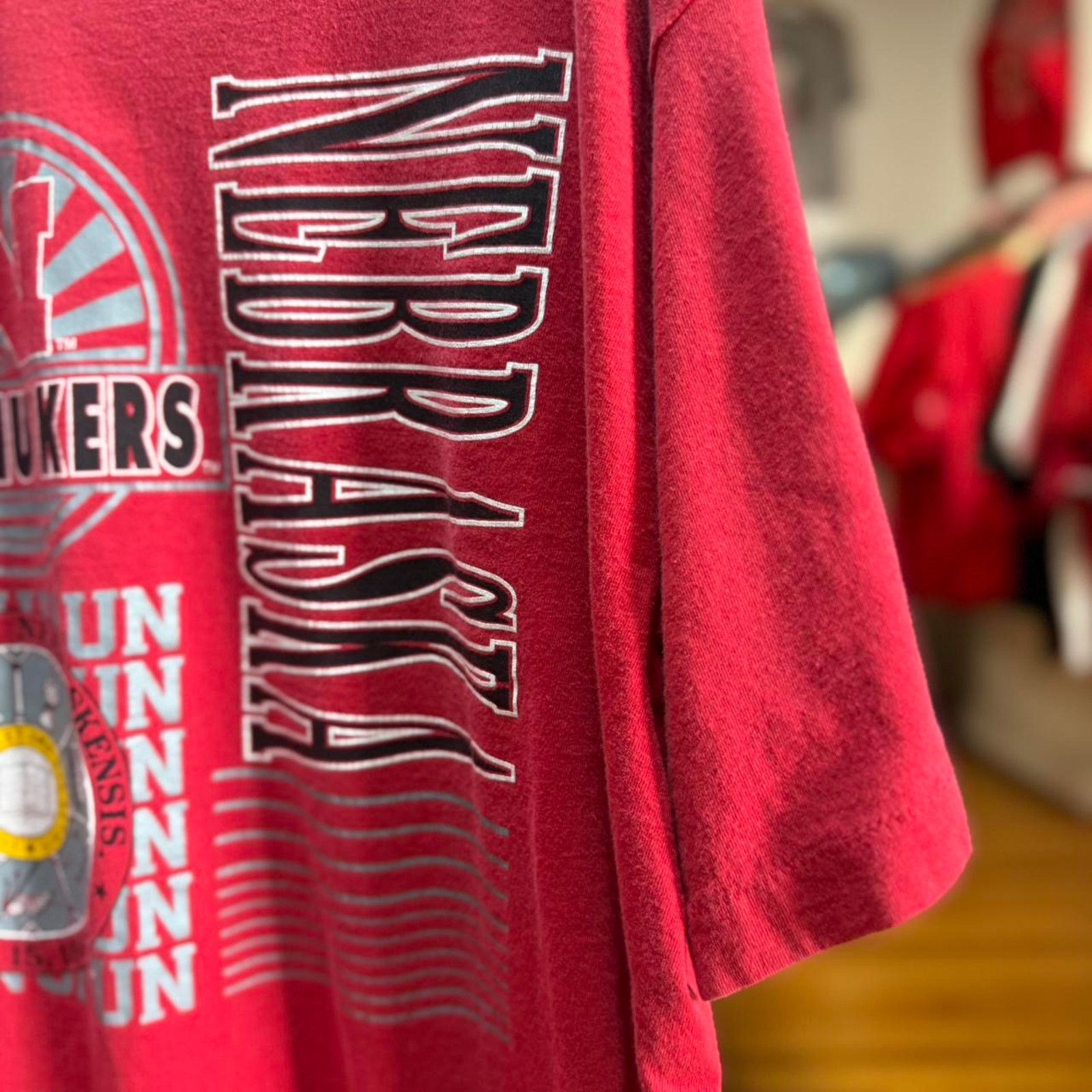 Vintage Vintage 90s Nebraska Huskers Football T-Shirt Size US XL / EU 56 / 4 - 6 Thumbnail