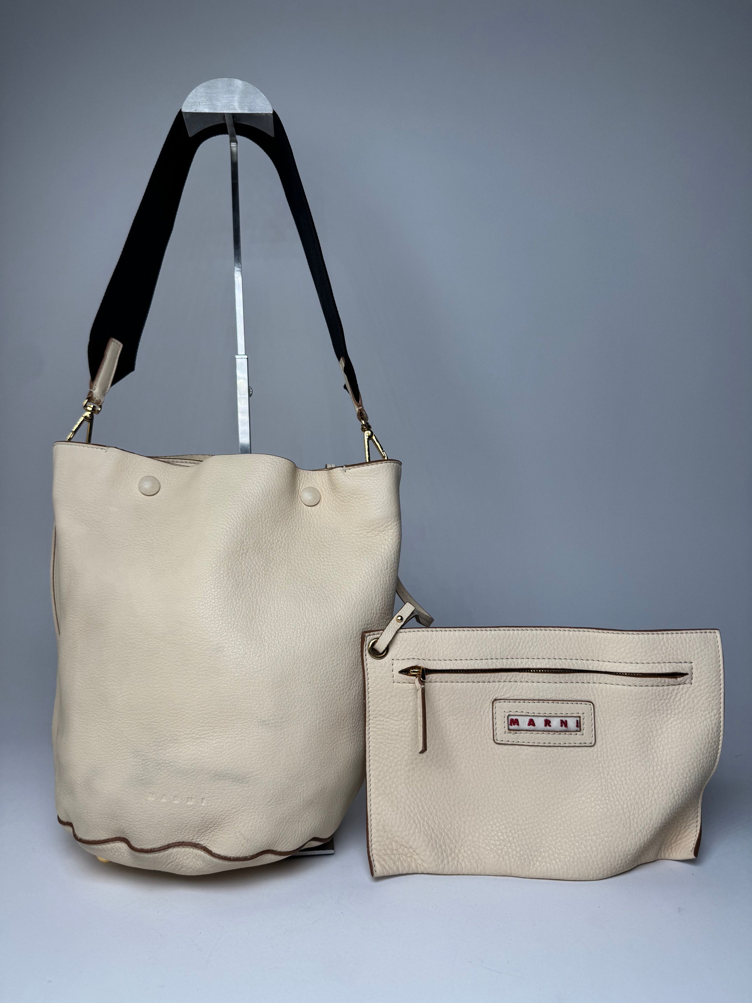 Marni Vintage Leather Bucket Bag Beige Black Size ONE SIZE - 1 Thumbnail