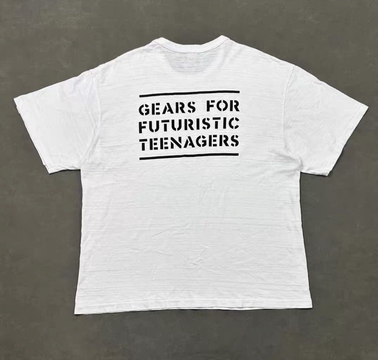 Human Made HUMAN MADE 23SS GRAPHIC T-SHIRT J16 Size US XXL / EU 58 / 5 - 2 Thumbnail