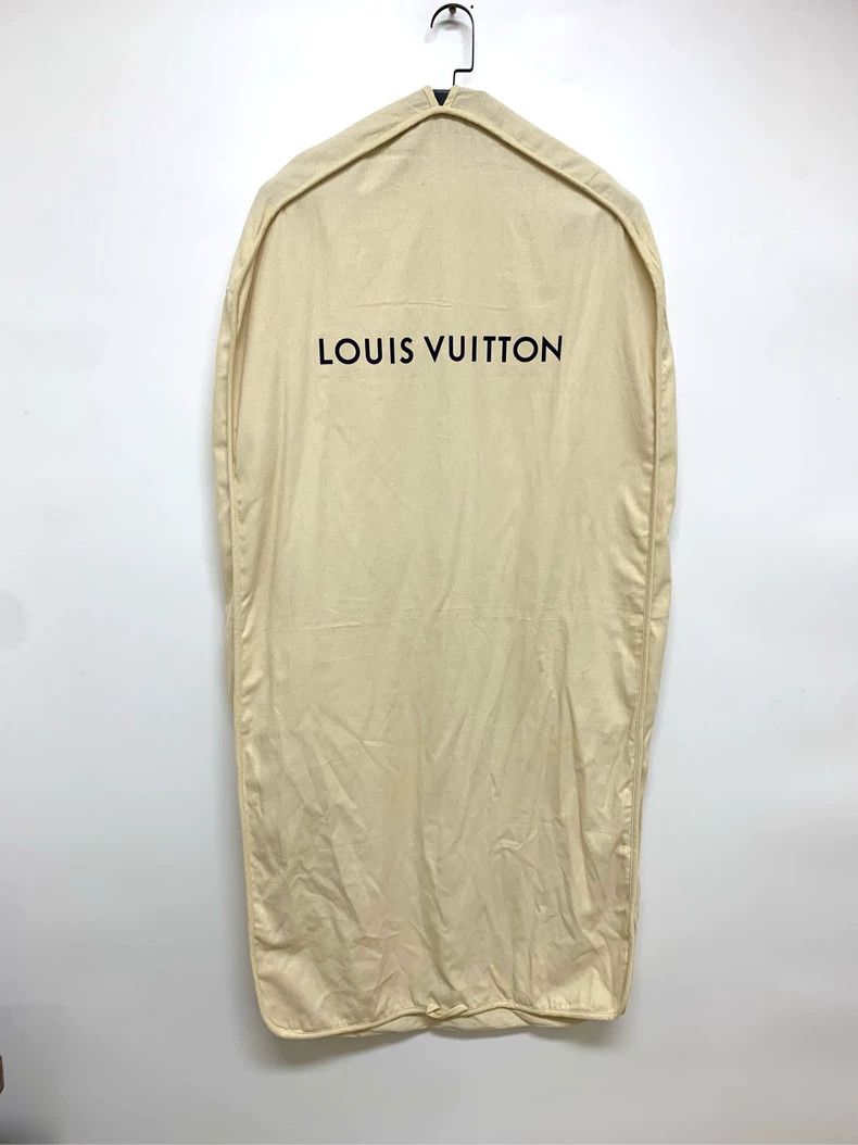 Louis Vuitton Louis Vuitton 24 new short sleeve cardigan with embroidere Size US M / EU 48-50 / 2 - 8 Thumbnail