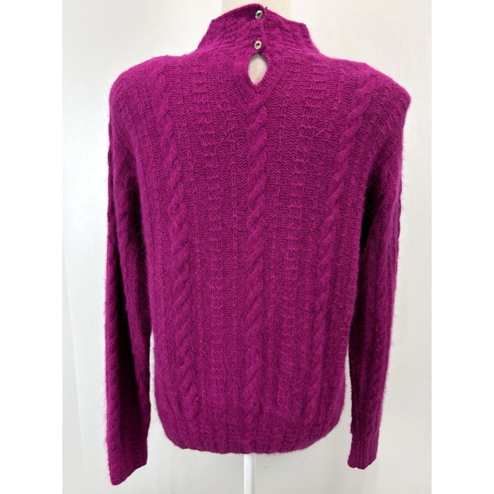 Abercrombie & Fitch VINTAGE Abercrombie & Fitch Cableknit Sweater Women's Medium Fuchsia Lambswool 90s Winter Size M / US 6-8 / IT 42-44 - 3 Thumbnail