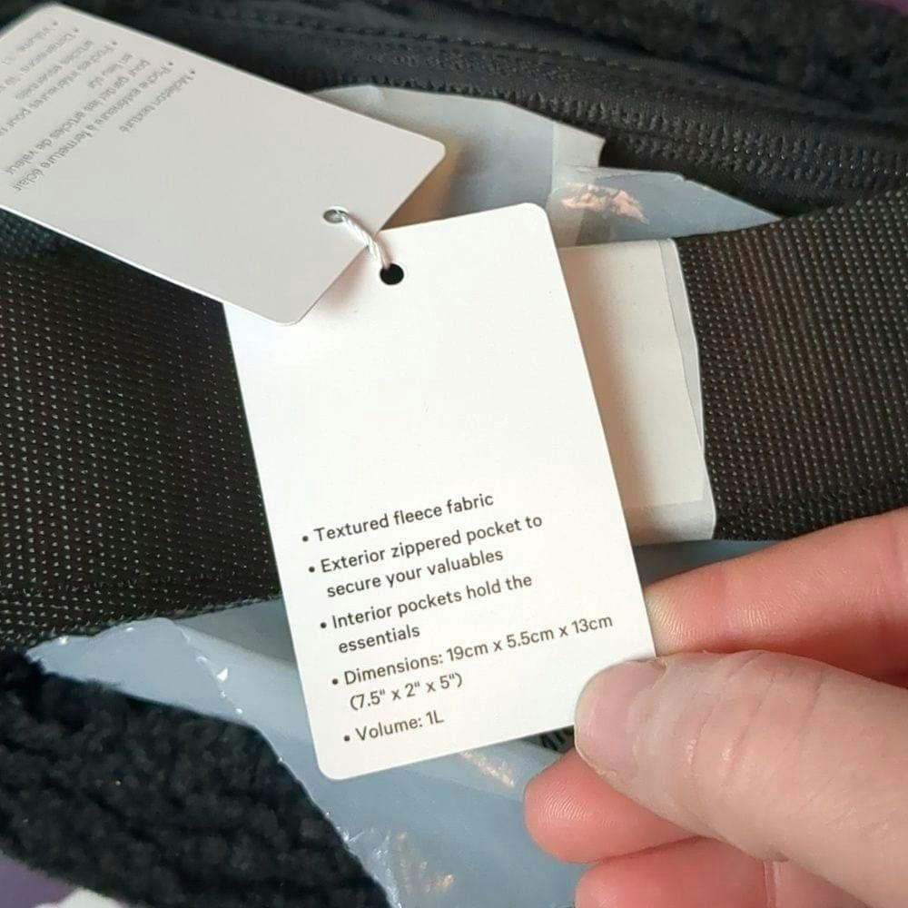 Lululemon Lululemon black fleece everywhere bag size 1L Size ONE SIZE - 6 Thumbnail