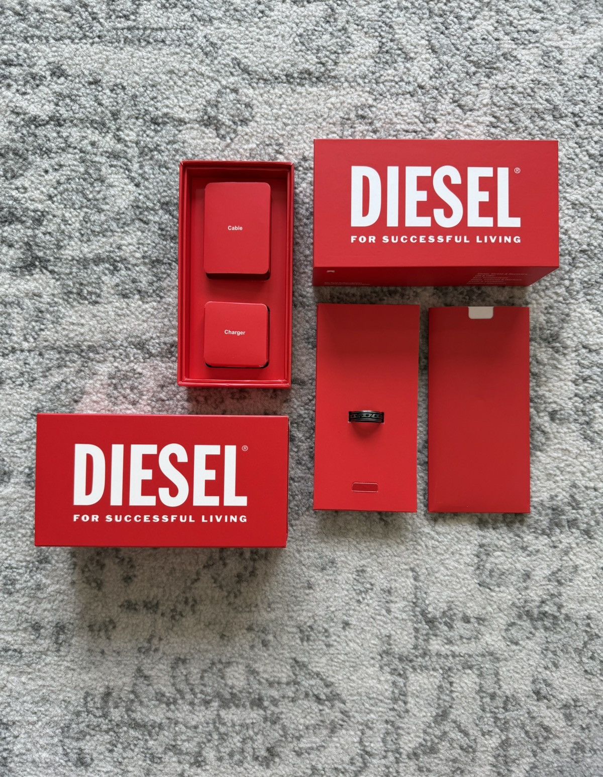 Diesel Diesel x Ultrahuman Smart Ring Size ONE SIZE - 1 Thumbnail