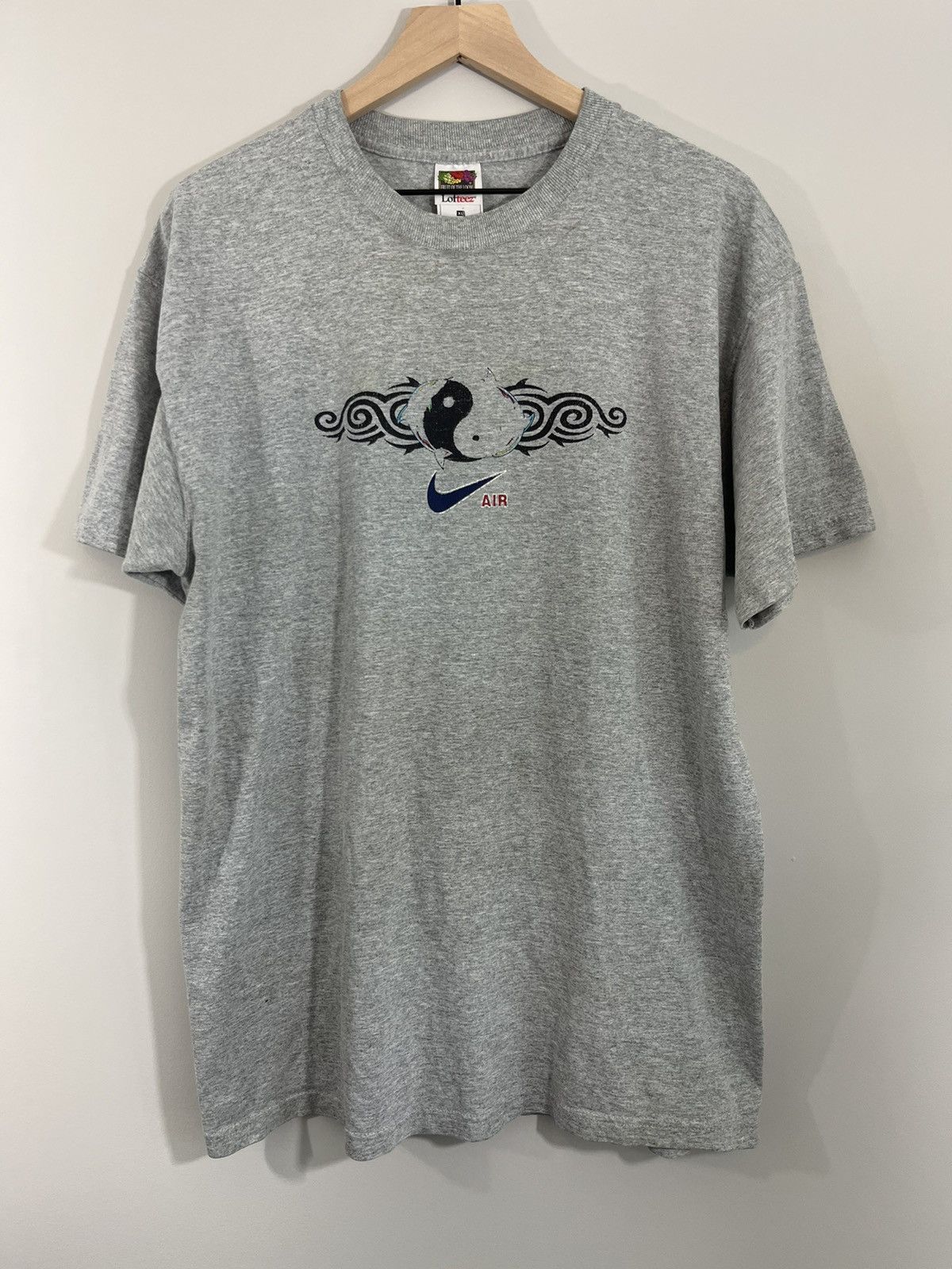 Vintage Bootleg Nike Yin Yang Distressed Faded Weird Tee Size US XL / EU 56 / 4 - 1 Thumbnail