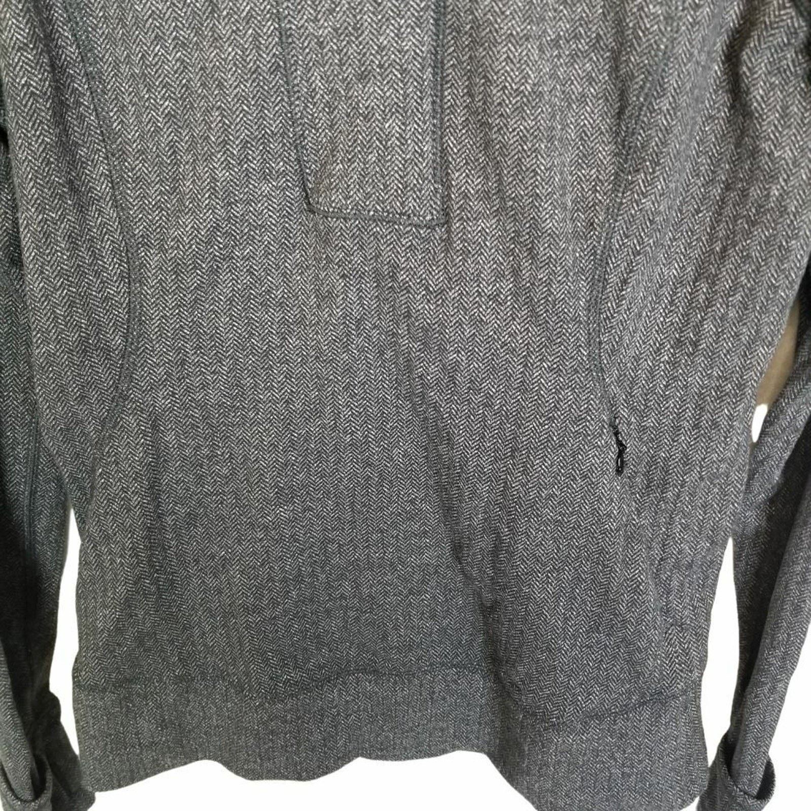 Lululemon Lululemon Women Think Fast Athletic Top 8 Sporty Stretch Gym Size M / US 6-8 / IT 42-44 - 4 Thumbnail