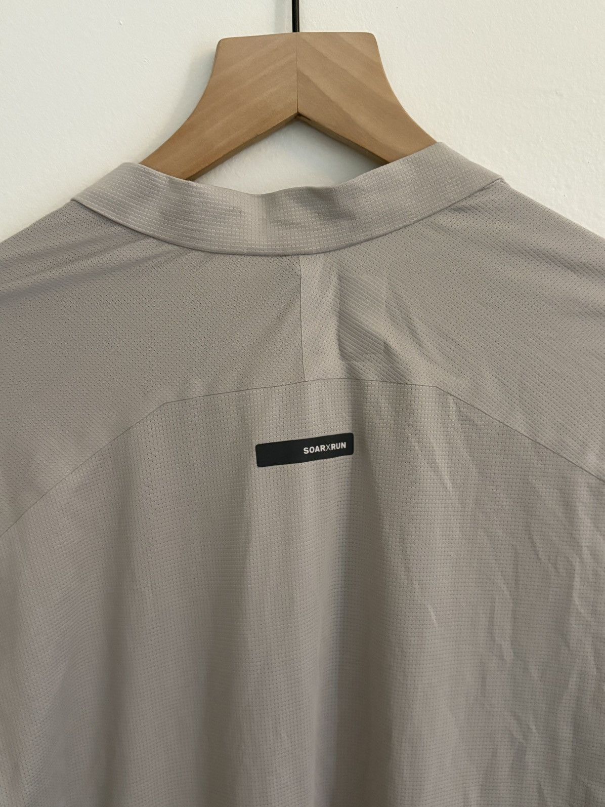 SOAR Running Soar Running Half-Zip T-Shirt (Grey/Cream) Size US S / EU 44-46 / 1 - 4 Thumbnail
