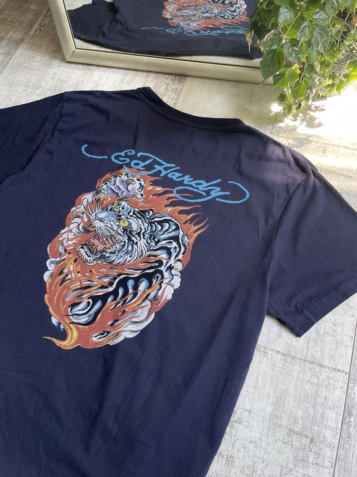 Ed Hardy Vintage Ed Hardy Y2K Fire Tiger T-Shirt Blue RARE Size US XL / EU 56 / 4 - 4 Thumbnail