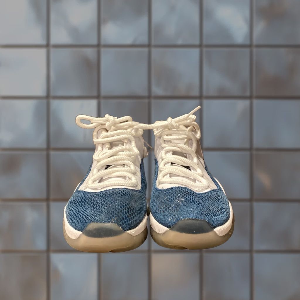 Nike Nike Air Jordan 11 Retro Low Snake Navy (2019) CD6846-102 Size 8 Mens Shoes Sneaker Leather Navy Snake 2019 Size US 8 / EU 41 - 1 Thumbnail