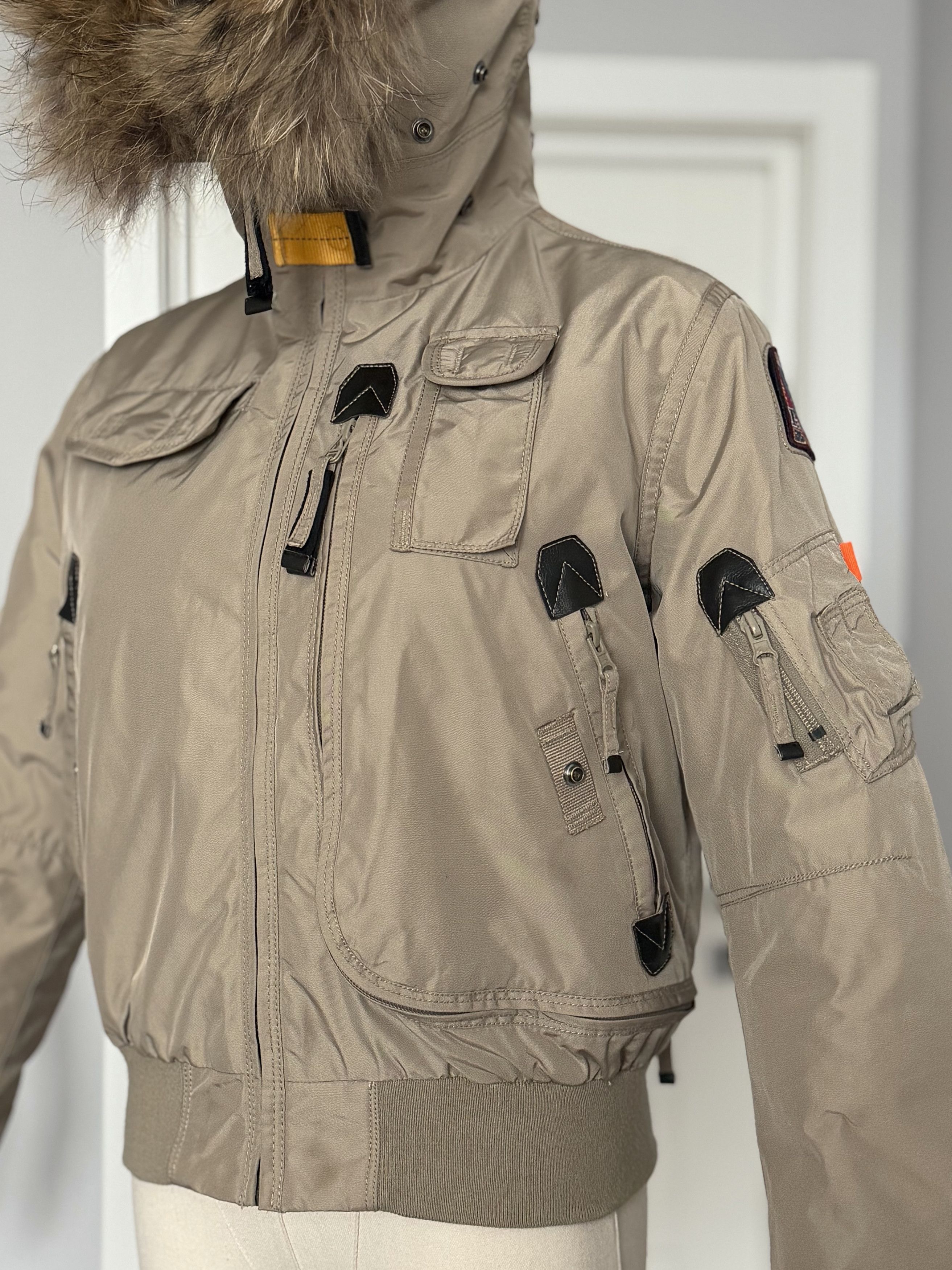 Parajumpers PARAJUMPERS Gobi Fur Down Bomber Jacket Size XS Beige Size XS / US 0-2 / IT 36-38 - 3 Thumbnail