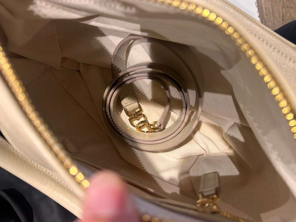 Givenchy o1srvl11e0625 Size:OS/Small Pandora Crossbody Bag in Beige Size ONE SIZE - 9 Thumbnail