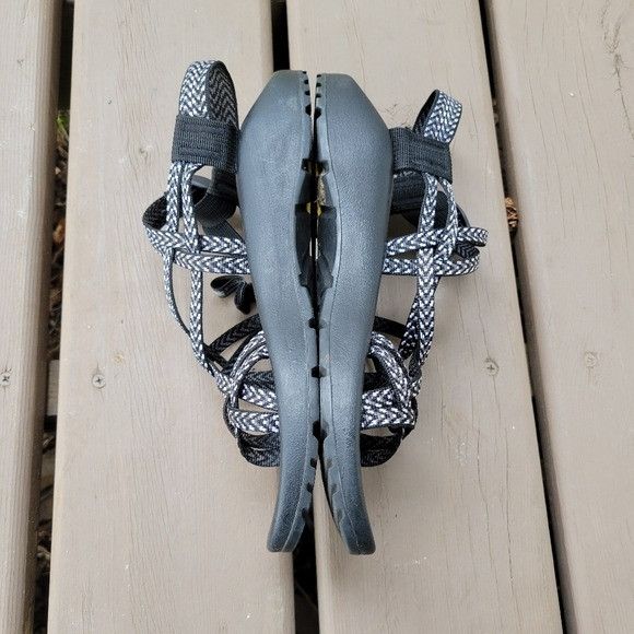 Chaco ZX/2 Classic Black White Gray Geometric Chevron Sandal