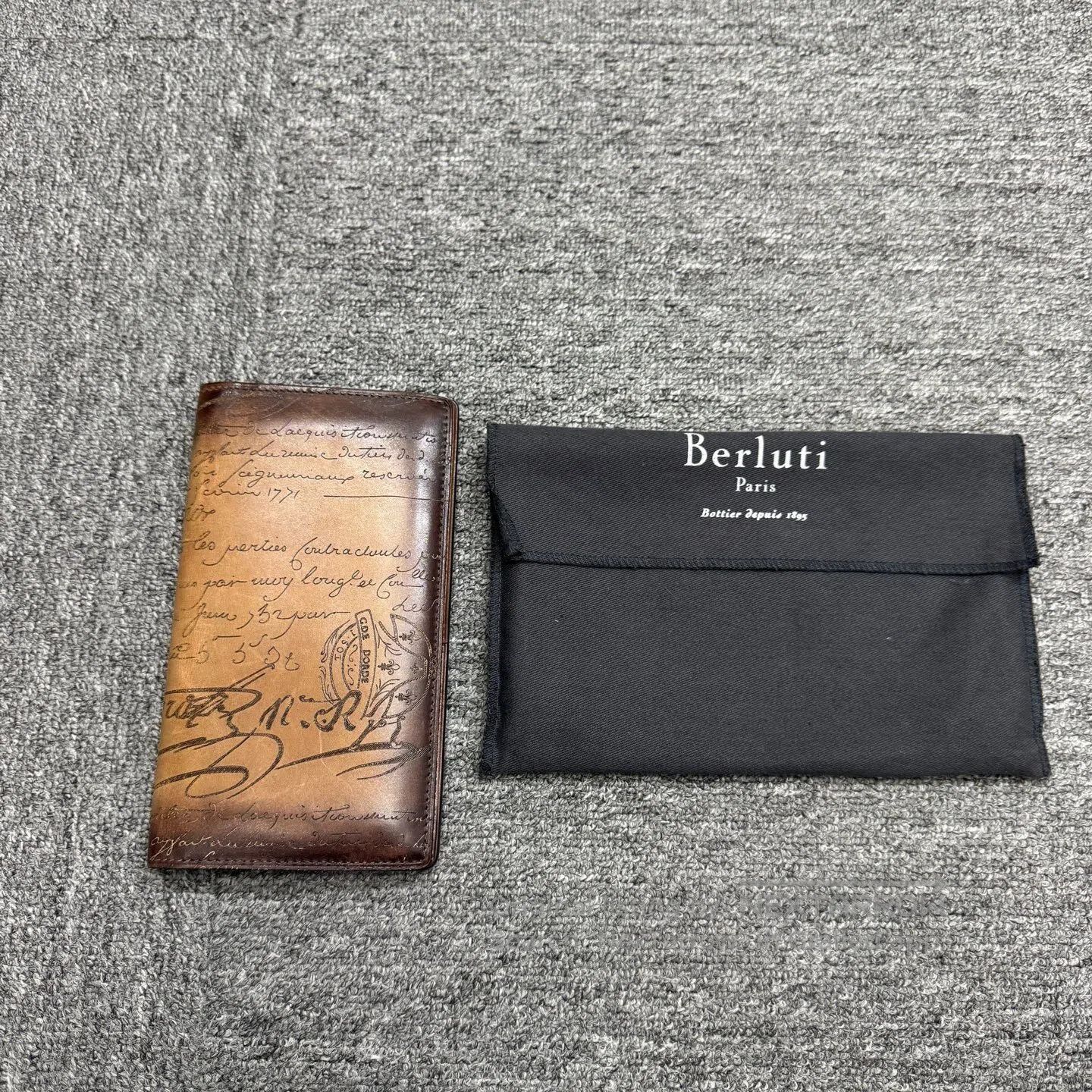 Berluti Berluti Wallet with aged-looking engravings| Size ONE SIZE - 4 Thumbnail