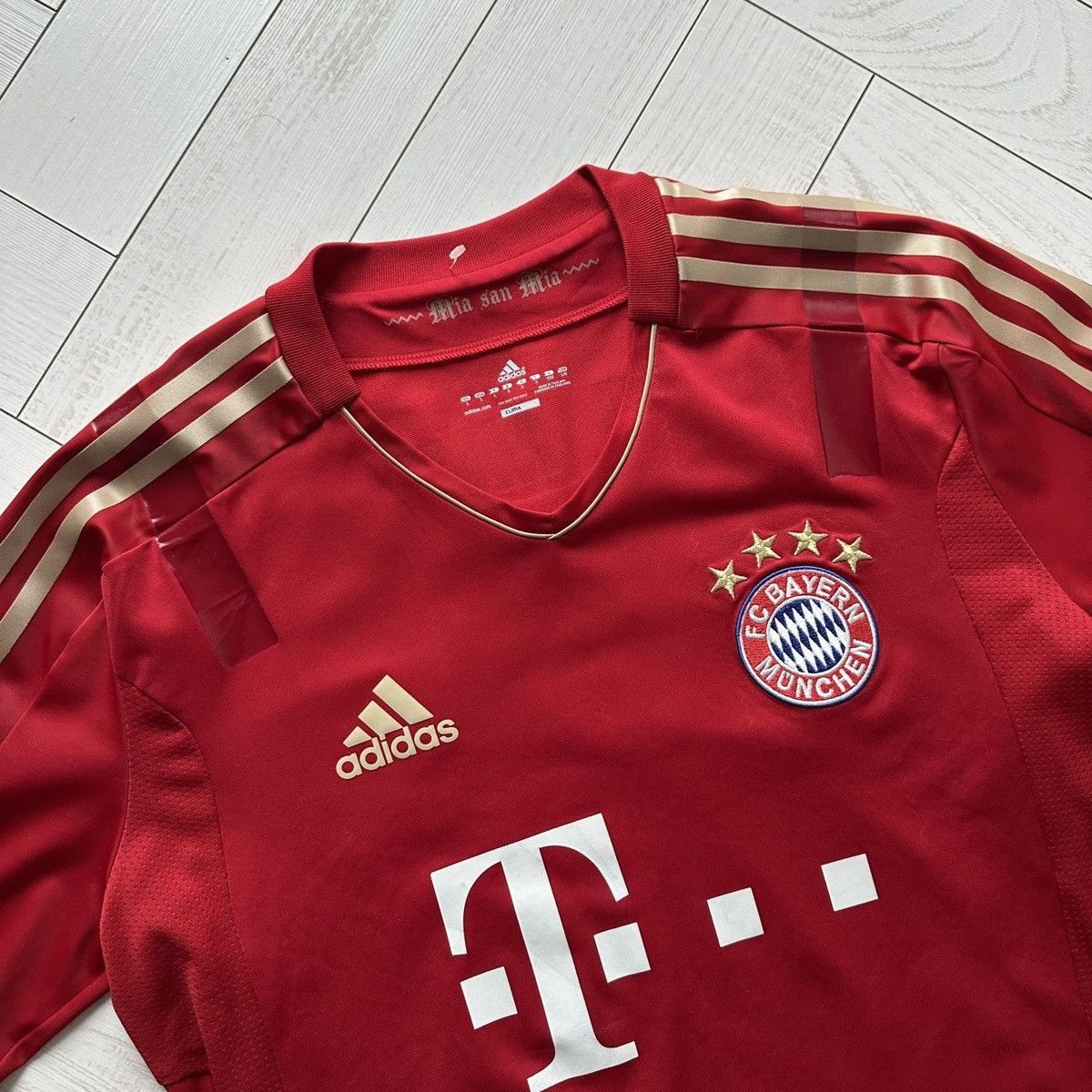 Adidas Bayern Munchen 11/12 Player Issue Techfit jersey Adidas rare Size US L / EU 52-54 / 3 - 8 Thumbnail