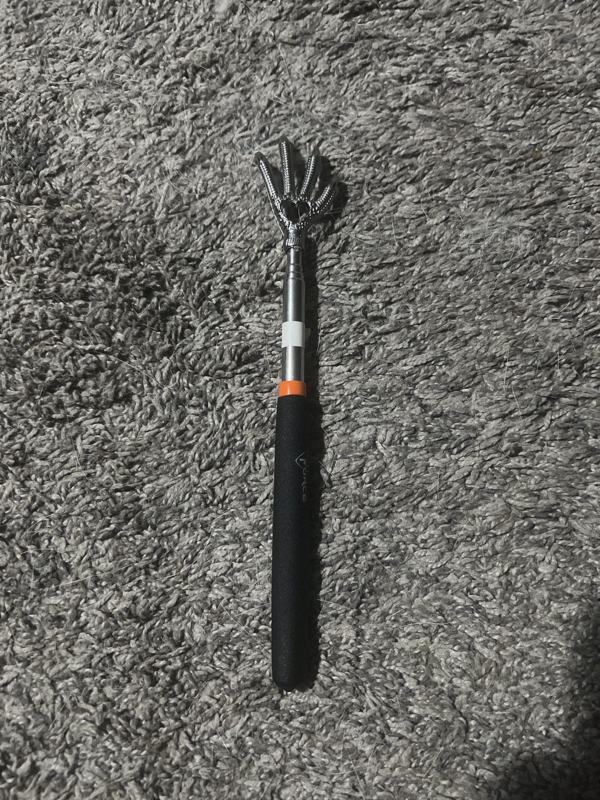 Hypebeast Max Force Eagle Claw Back Scratcher Size ONE SIZE - 1 Thumbnail