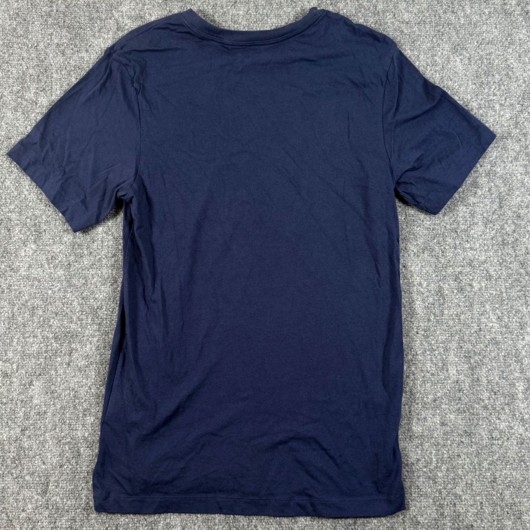 Nike Nike The Nike Tee Crew Neck SS Everyday T-Shirt Mens S Athletic Lightweight Blue Crew Neck Short Sleeve Cotton Nike Shirt Mens Regular Fit Size US S / EU 44-46 / 1 - 4 Thumbnail
