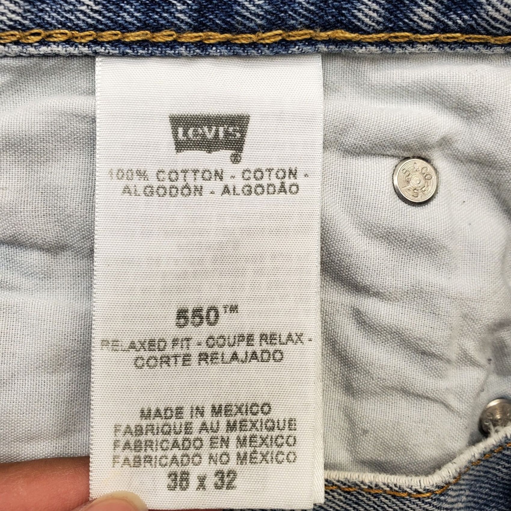 Levi's Levi's Mens Size 36 Levi's 550 Straight Jeans Blue Denim Light Wash Relaxed Fit Streetwear Jeans Size US 36 / EU 52 - 7 Thumbnail