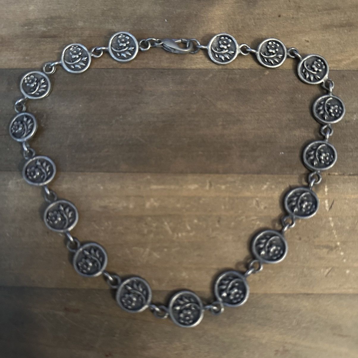 Other Pewter round flower disc link necklace Size ONE SIZE - 2 Thumbnail