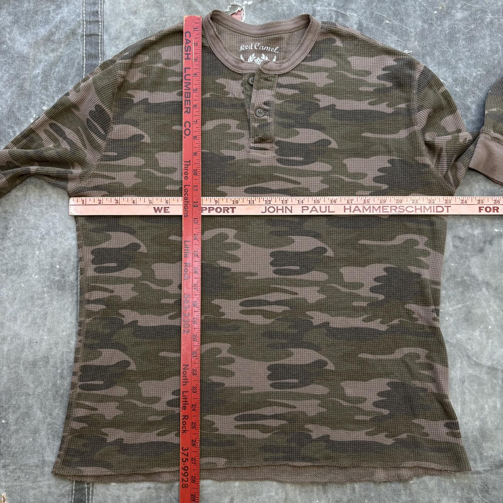 Vintage Vintage Y2K Camo Grunge Thermal Waffle Knit Henley Shirt Size US XL / EU 56 / 4 - 3 Thumbnail