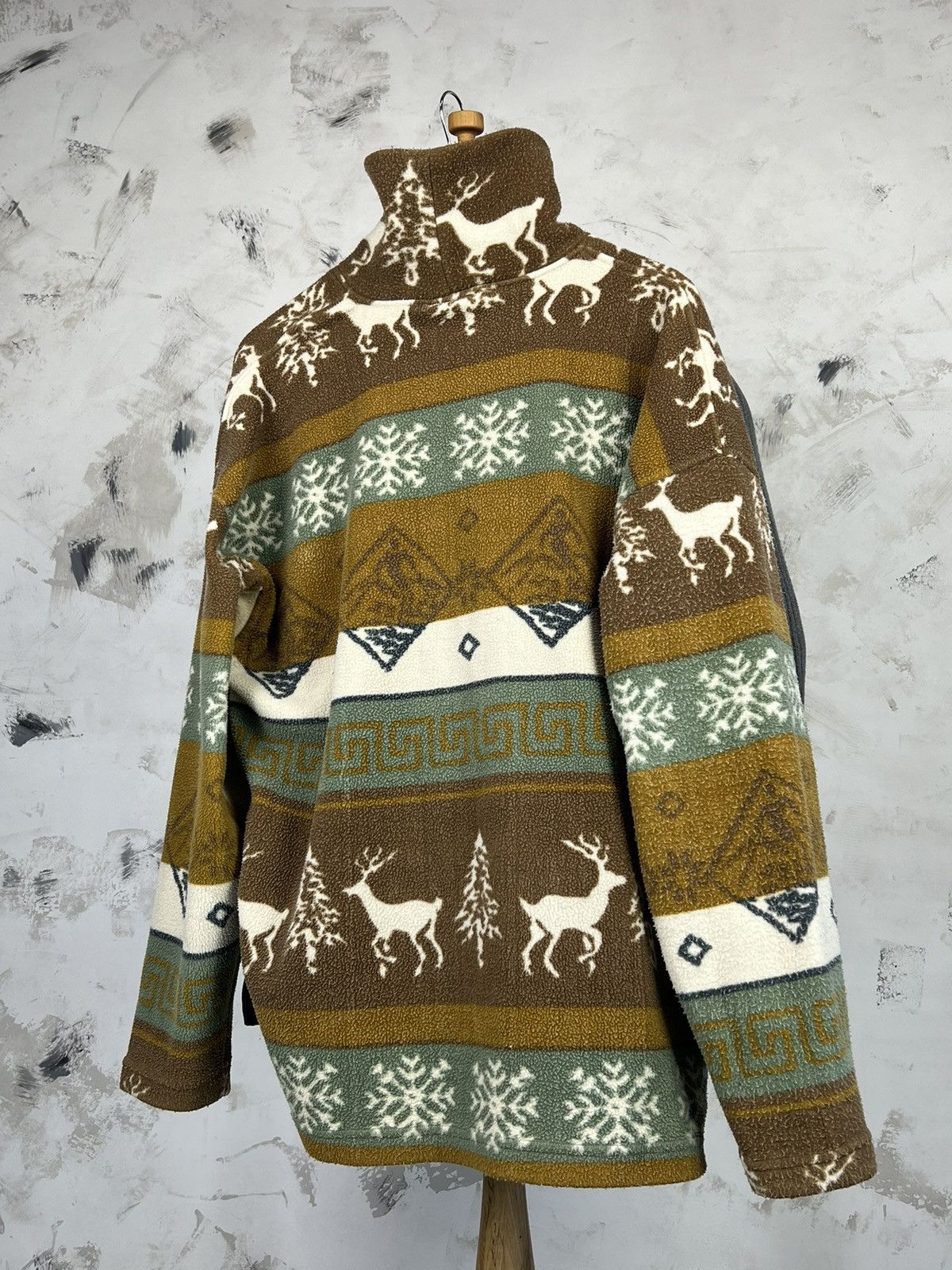 Vintage Vintage Walking Fleece Jacket Size L - XL Size US XL / EU 56 / 4 - 2 Thumbnail