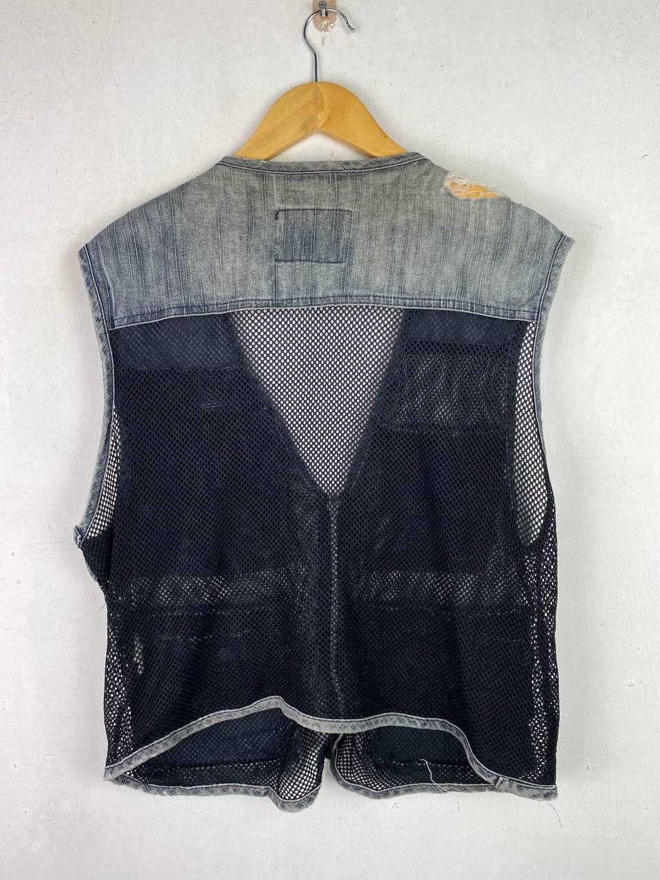 Japanese Brand japanese brands netting vest distressed nice design Size US M / EU 48-50 / 2 - 7 Thumbnail