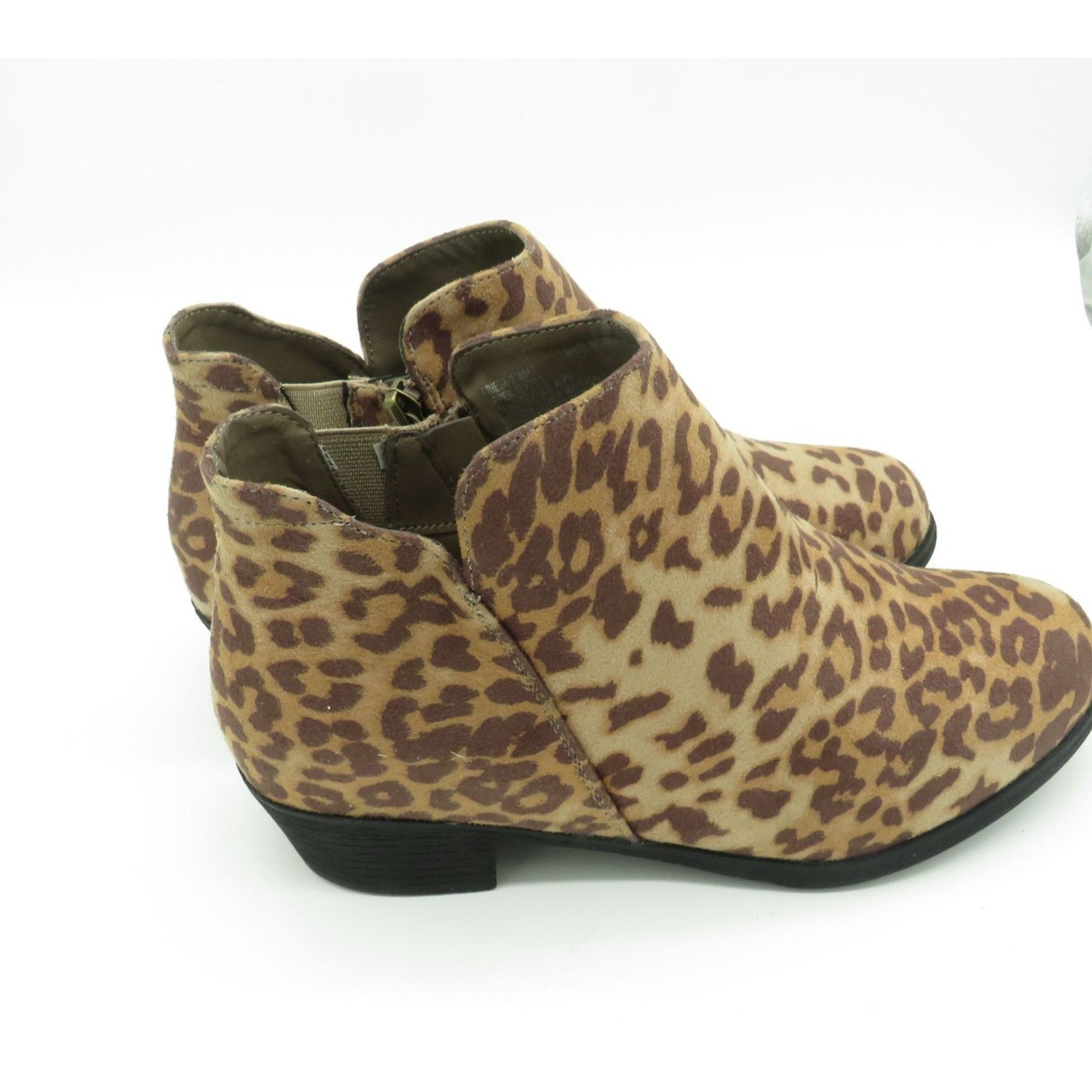 Other Cloud Walker Leopard Print Ankle Boots Size 7 Faux Suede Sid Size US 7 / IT 37 - 1 Thumbnail