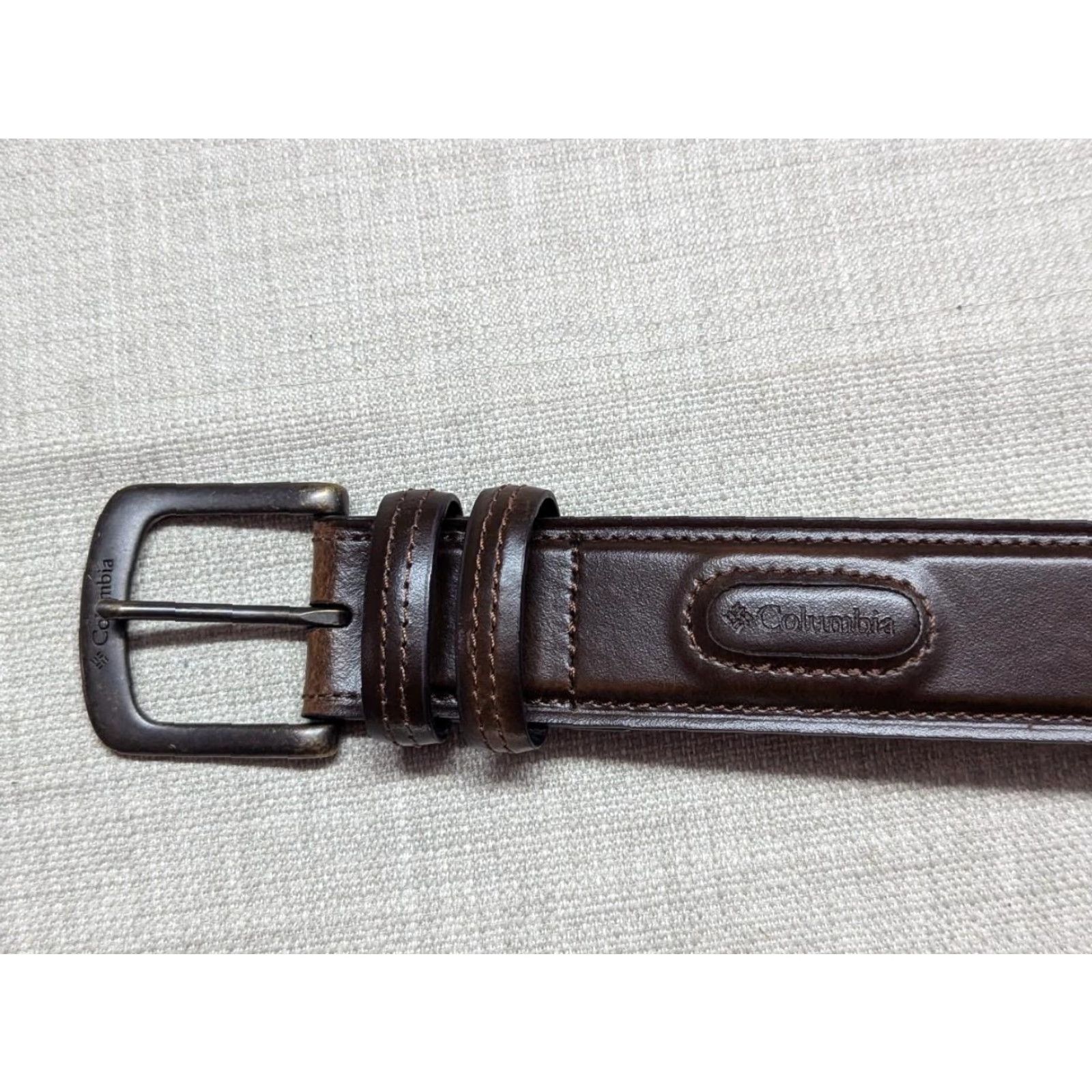 Vintage VINTAGE Columbia Belt Men 42-44 Brown Full Grain Leather Cowhide 1-1/2" Belt Length 49" Holes 40-46 Mens Brown Leather Belt Columbia Size 44 - 8 Thumbnail