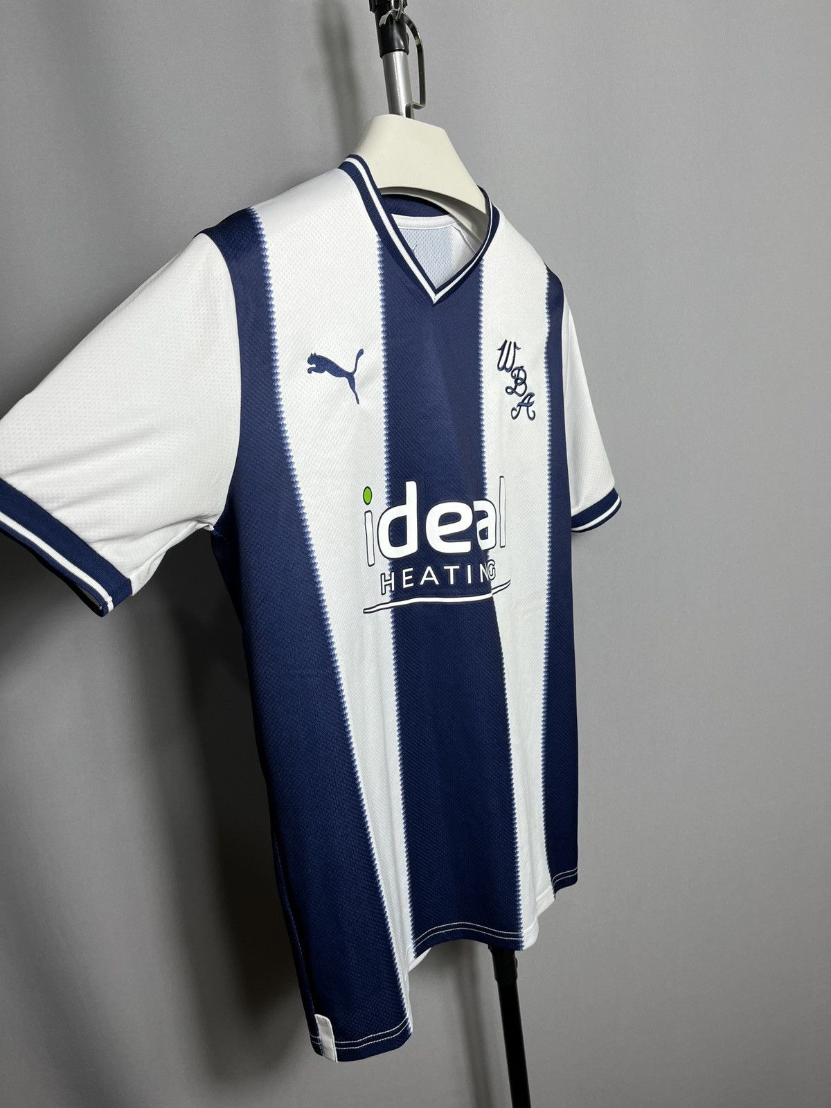 Puma Puma West Bromwich 2022-2023 home jersey mens shirt soccer Size US M / EU 48-50 / 2 - 4 Thumbnail