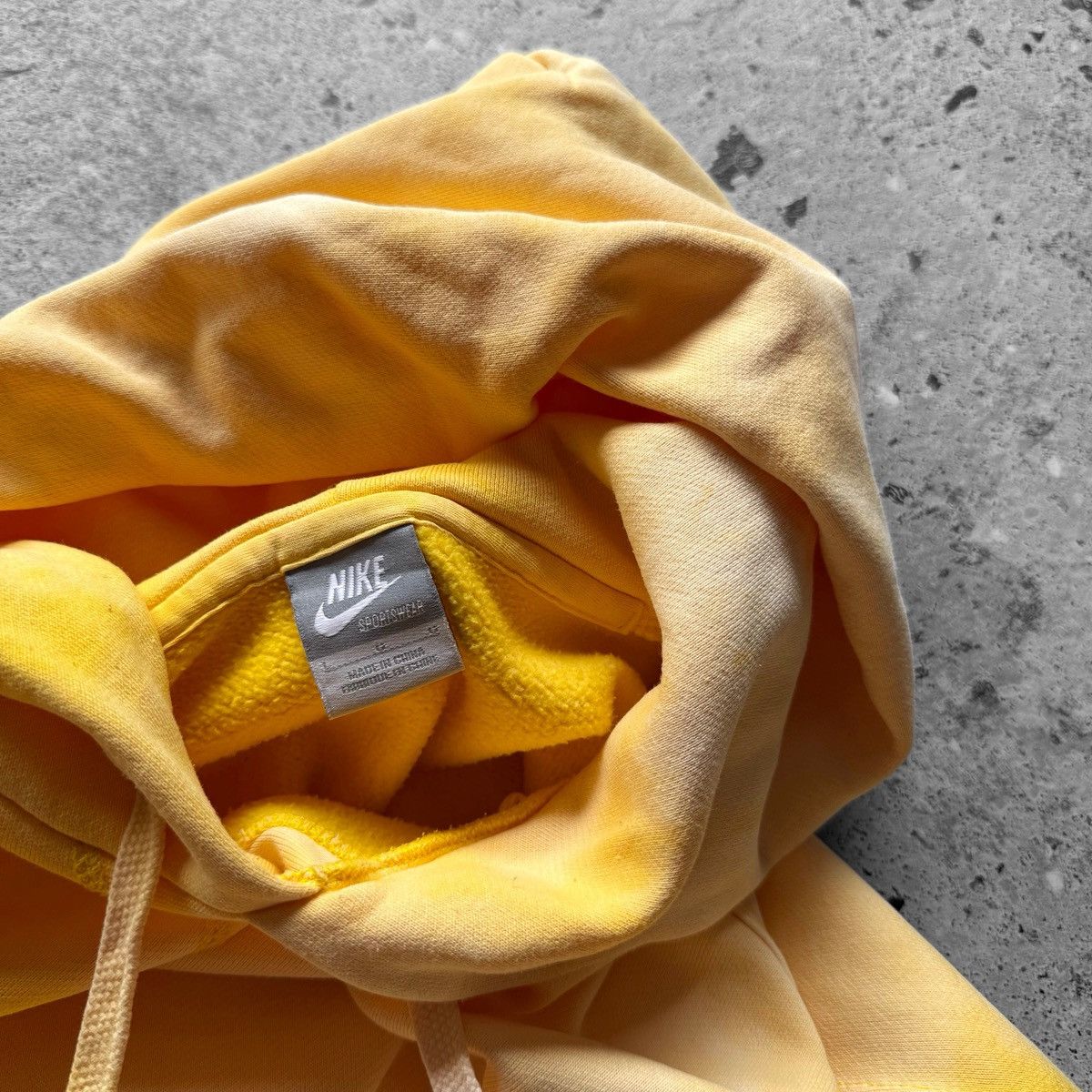 Nike Nike Sportswear Mens Yellow Tie-Dye Long Sleeve Hoodie Size US L / EU 52-54 / 3 - 3 Thumbnail