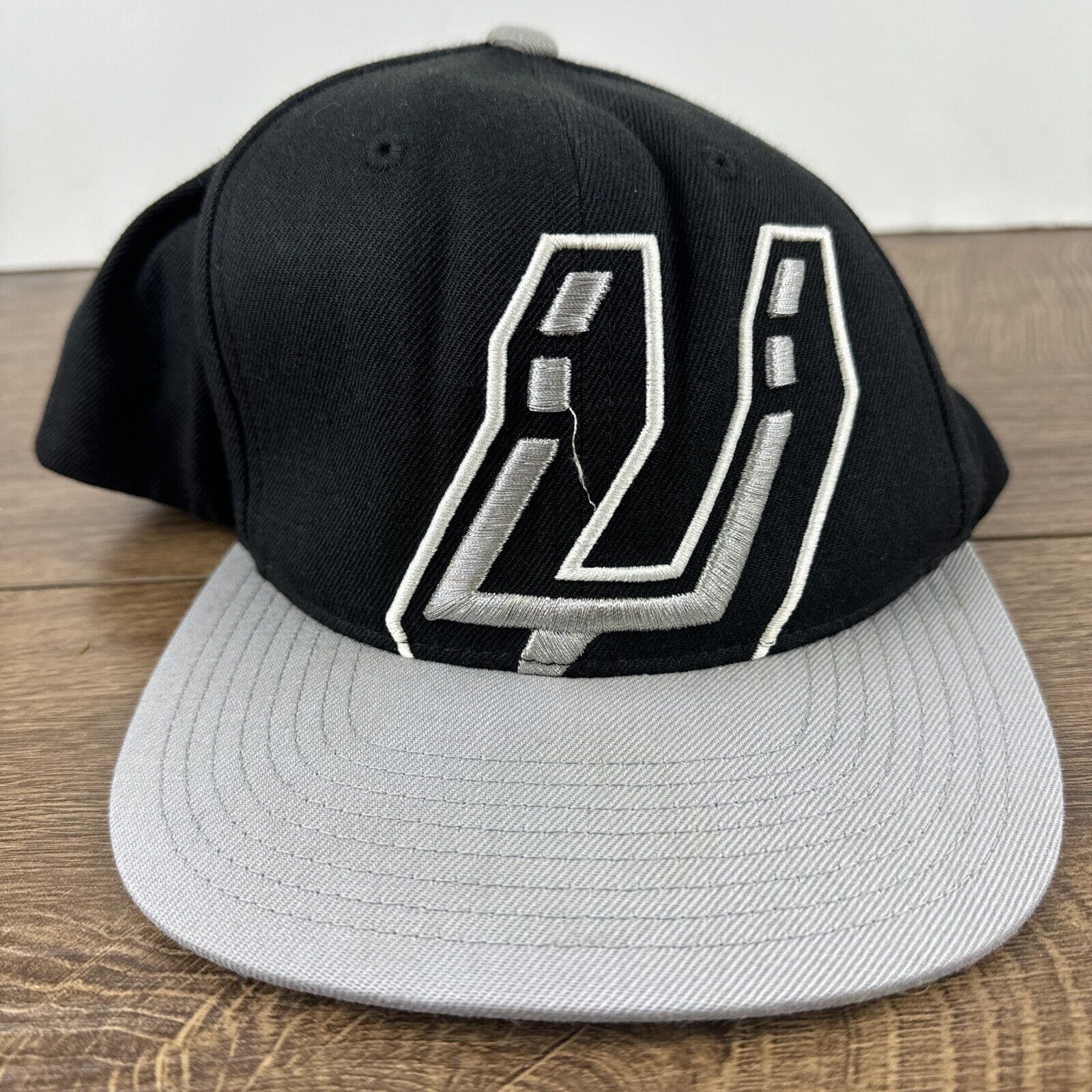 Mitchell & Ness San Antonio Spurs Hat Mitchell & Ness Black Hat Adjustable S Size ONE SIZE - 5 Thumbnail