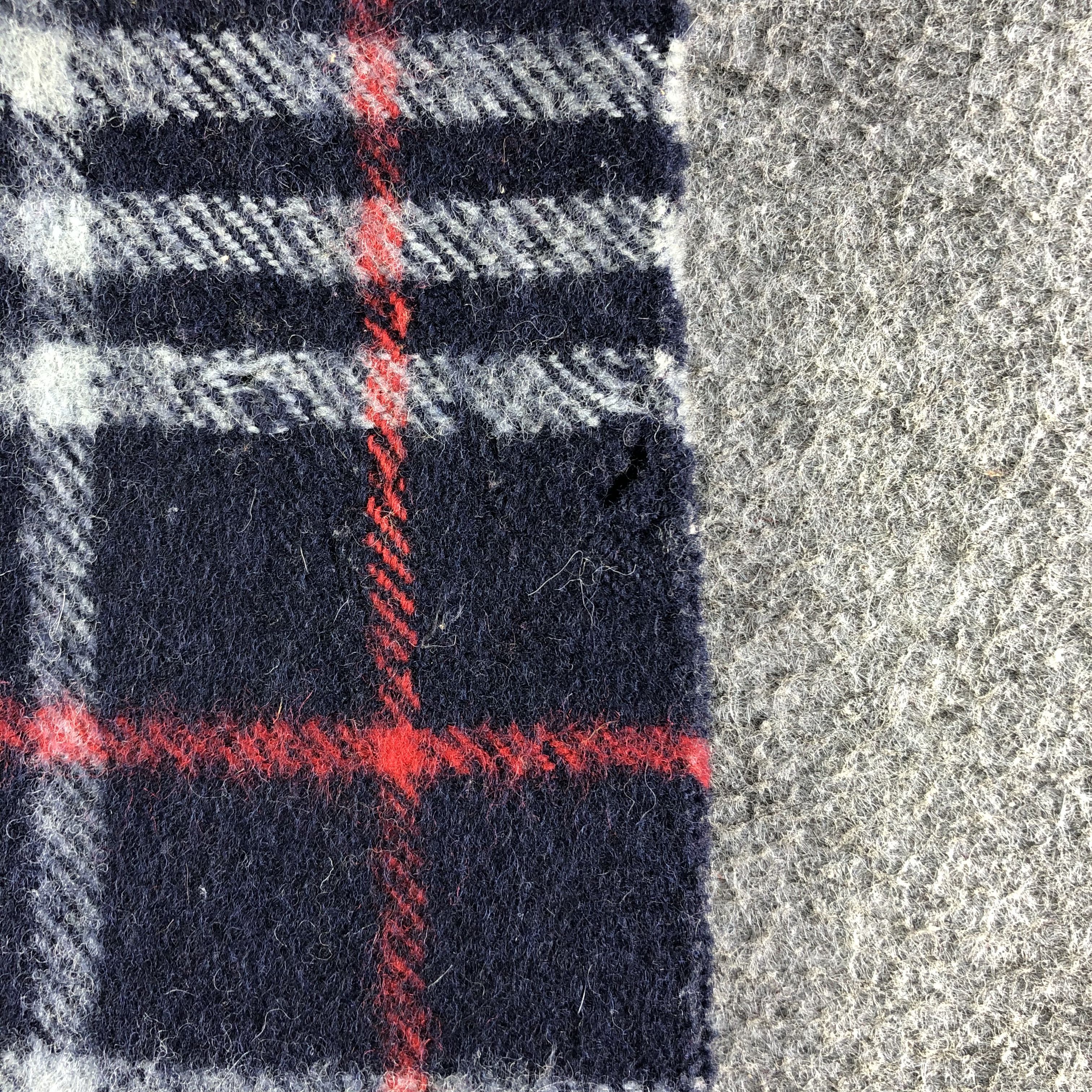 Burberry Burberry Scarf / Muffler / Neckwear P310 Size ONE SIZE - 6 Thumbnail
