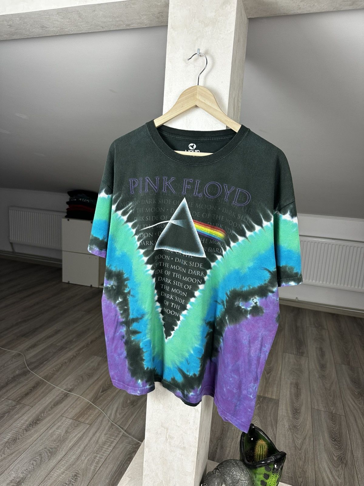 Liquid Blue Pink Floyd Dark Side Of The Moon T-Shirt Vintage 2004 Size US XL / EU 56 / 4 - 1 Thumbnail