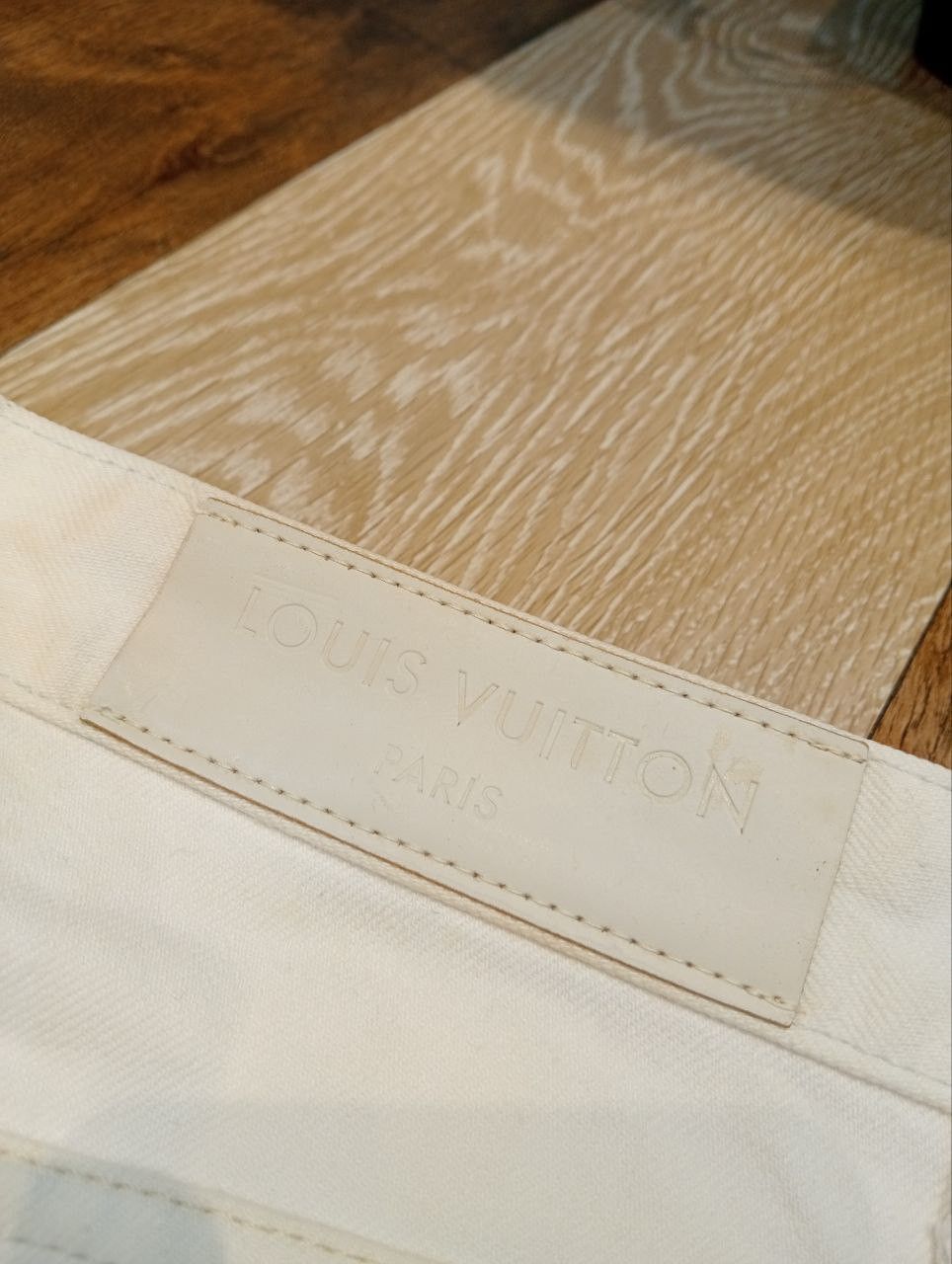 Louis Vuitton LUXURY LOUIS VUITTON DENIM PANTS - WHITE Size US 31 - 15 Thumbnail