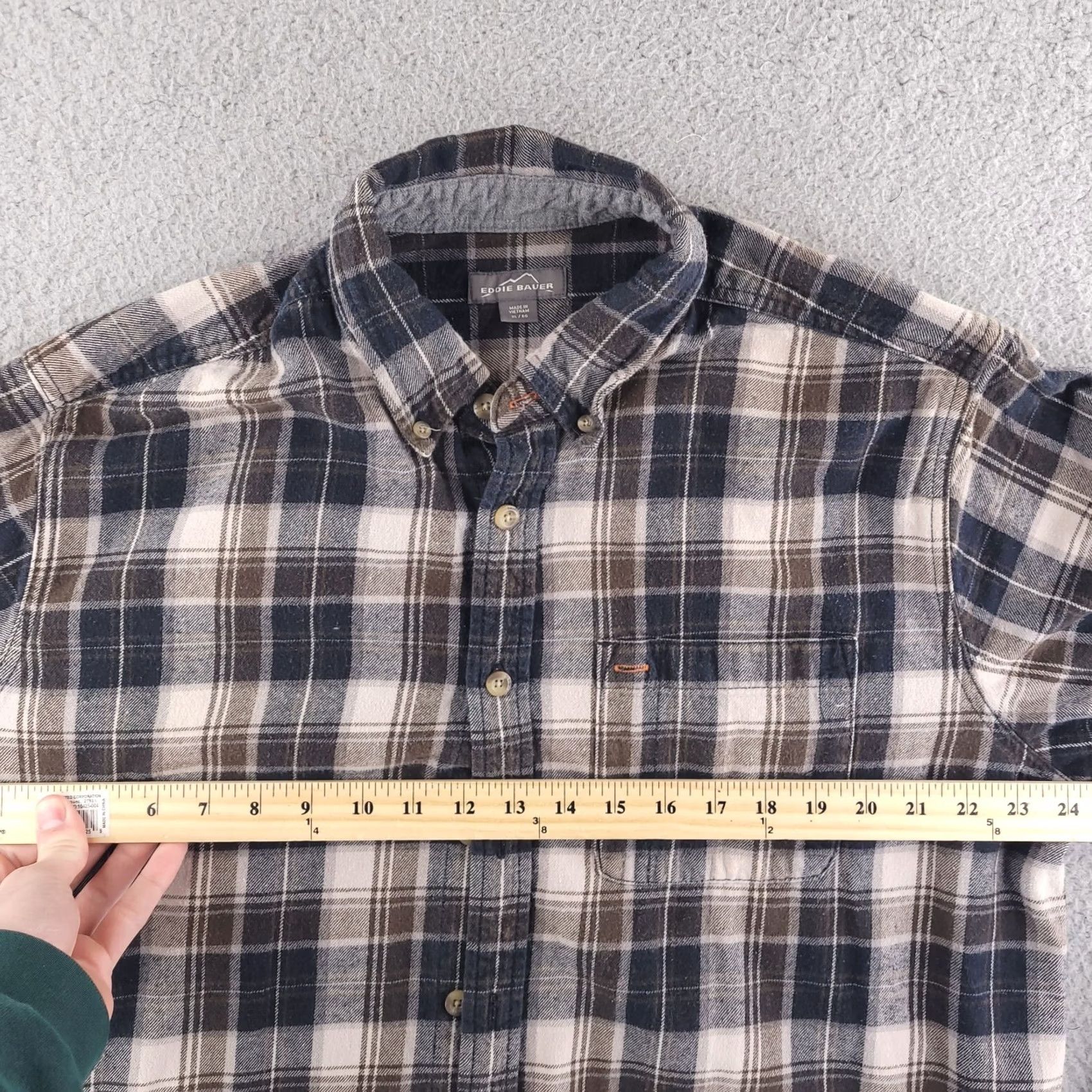 Eddie Bauer Eddie Bauer Shirt Mens XL Brown Plaid Flannel Long Sleeve Button-Up Size US XL / EU 56 / 4 - 6 Thumbnail