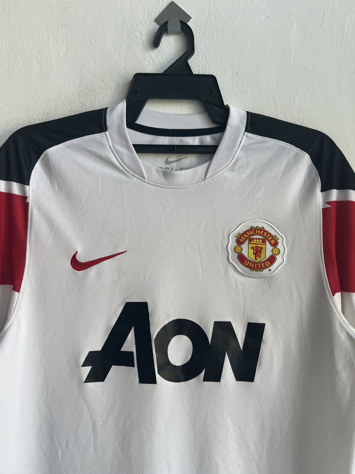 Nike Original 2010-11 Nike Manchester United Away Jersey Medium Size US M / EU 48-50 / 2 - 2 Thumbnail