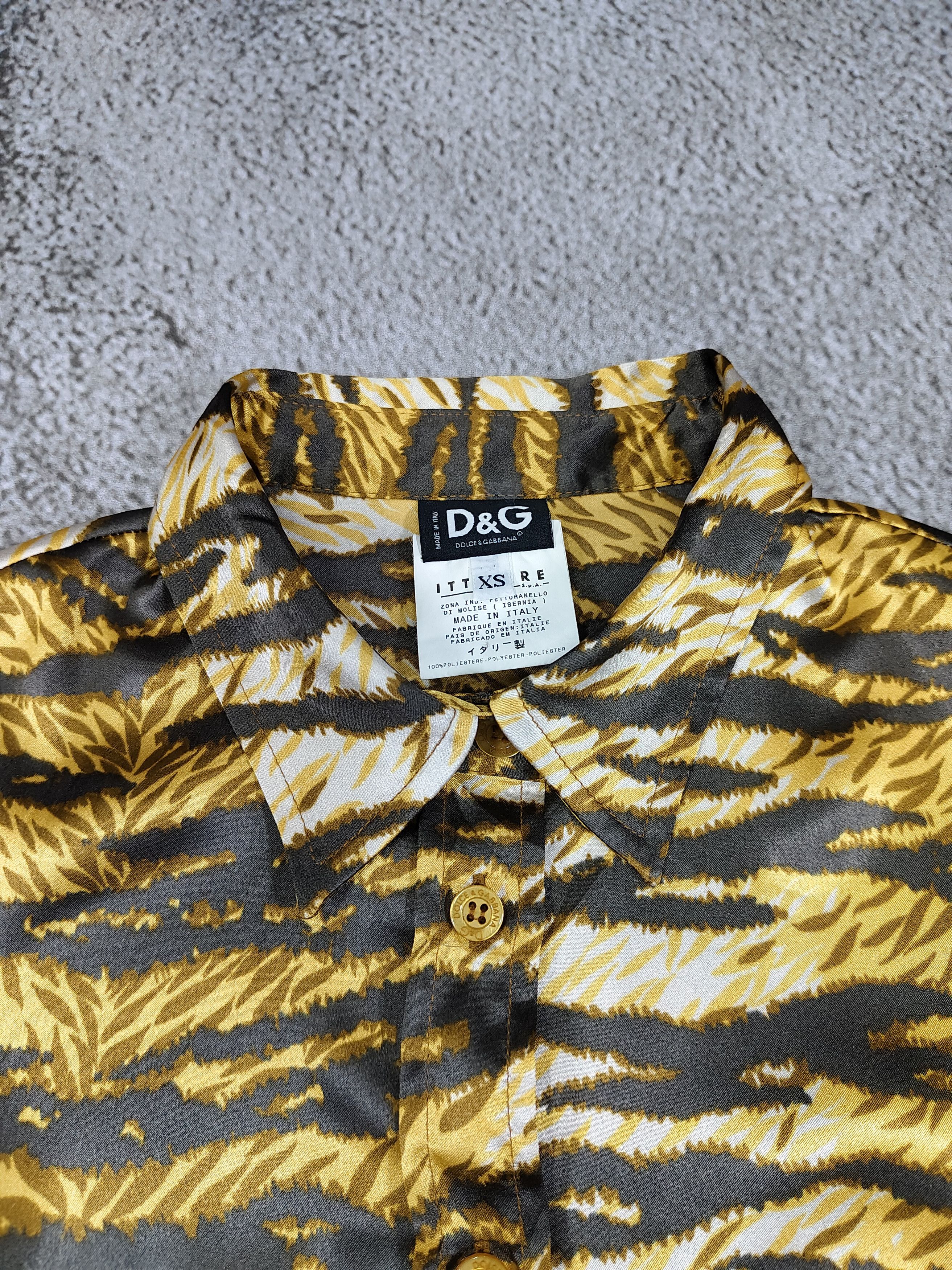 Dolce & Gabbana 2000s D&G- Tiger Animal Print All Over Glam Rock Shirt Size S / US 4 / IT 40 - 11 Thumbnail