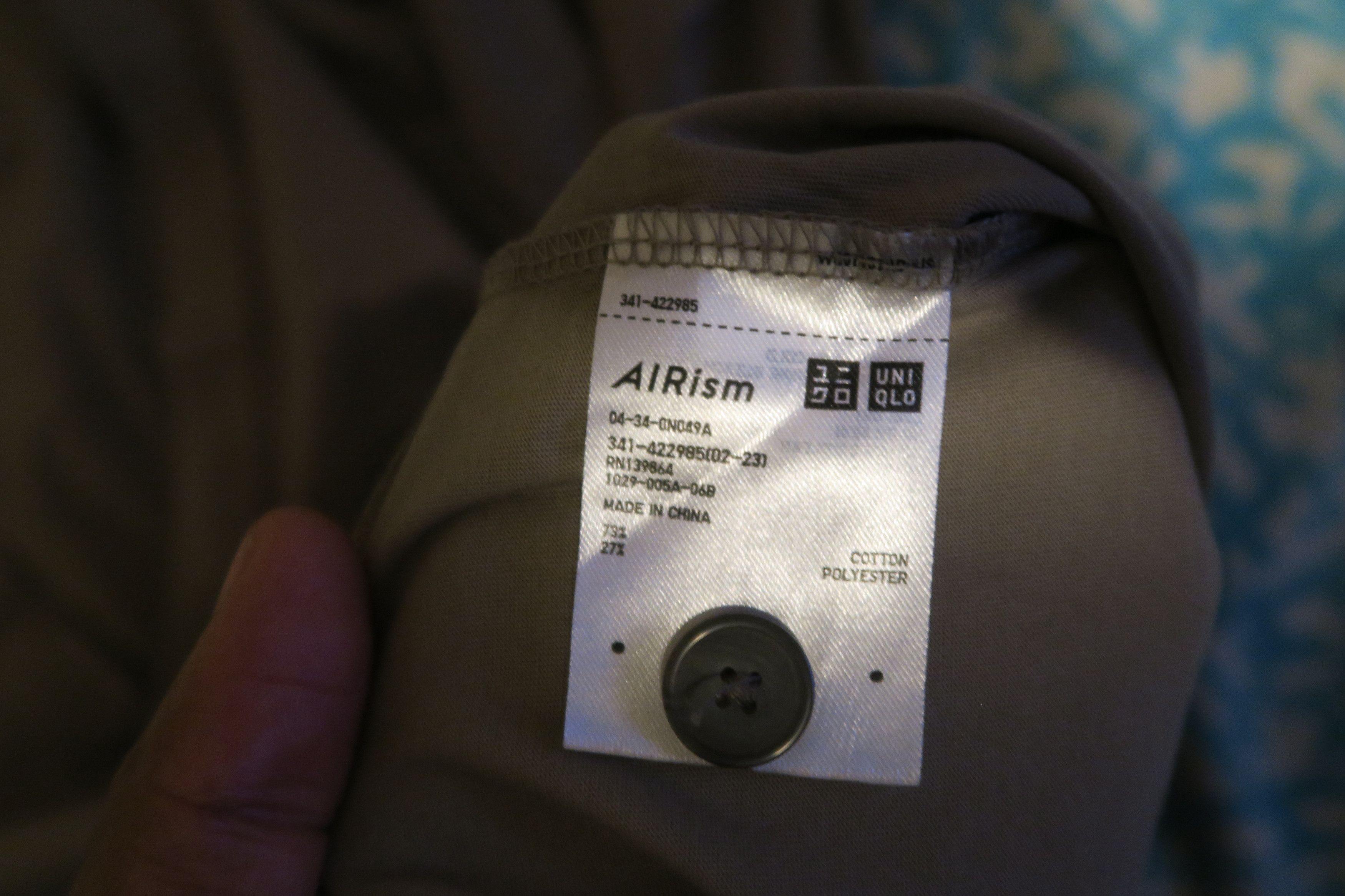 Uniqlo Uniqlo AIRism UV Cut Cardigan Beige Size XS 422985 Size US XS / EU 42 / 0 - 5 Thumbnail