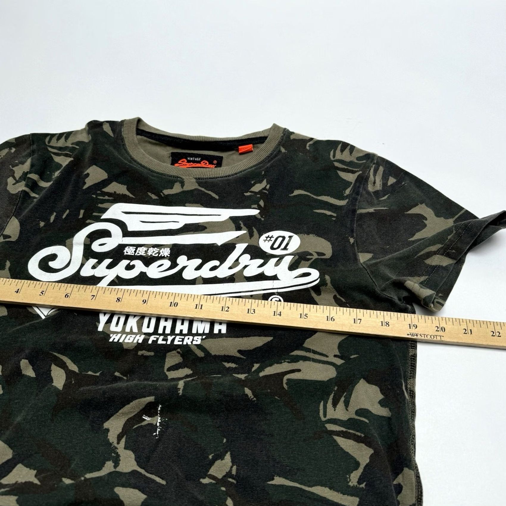 Superdry Superdry Mens Medium Green Army Military Camo Yokohama High Flyers Graphic Shirt Size US M / EU 48-50 / 2 - 7 Thumbnail
