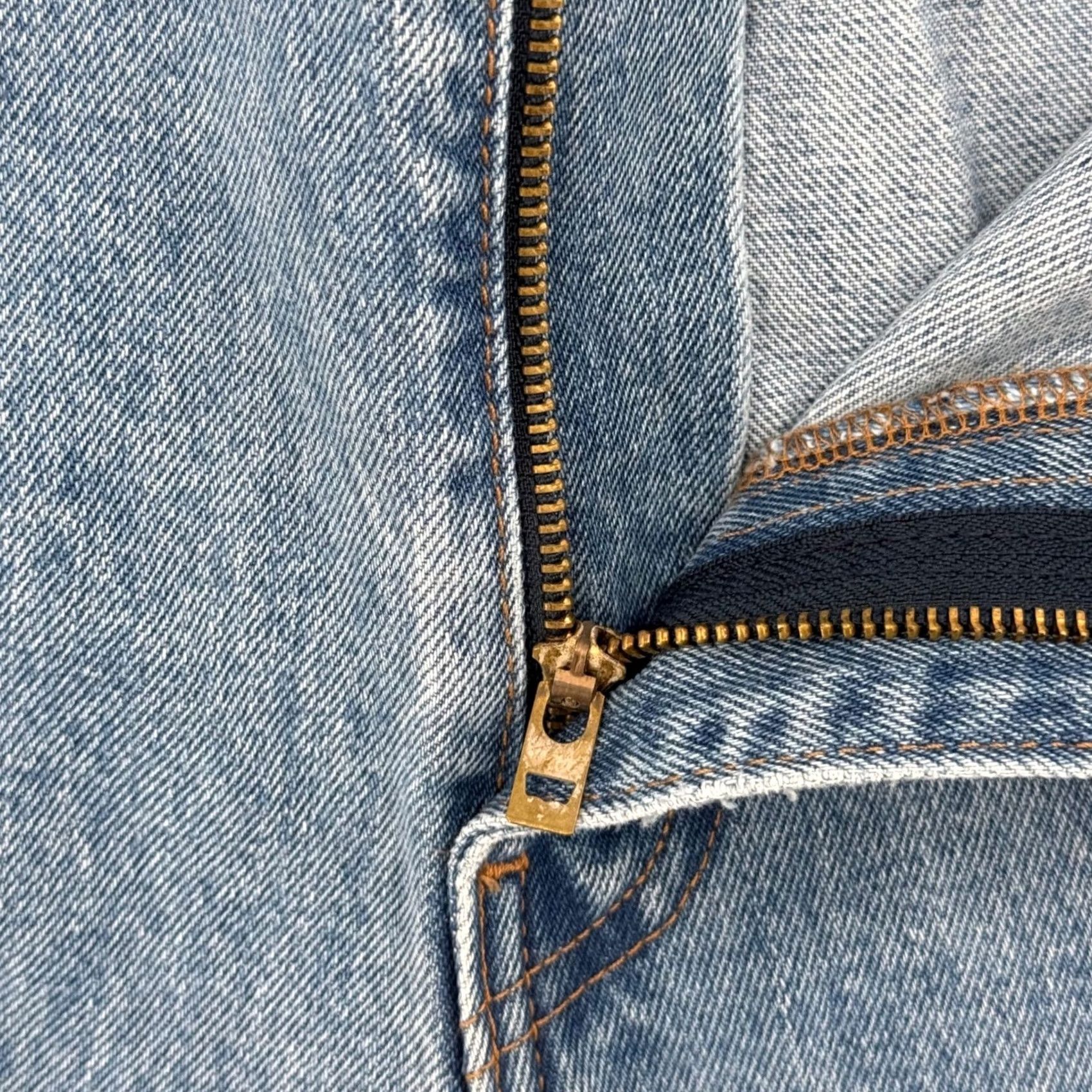 Denime Levi's 513 Jeans Mens 42x30 Light Wash Straight Fit Denim Pants Size US 42 / EU 58 - 6 Thumbnail