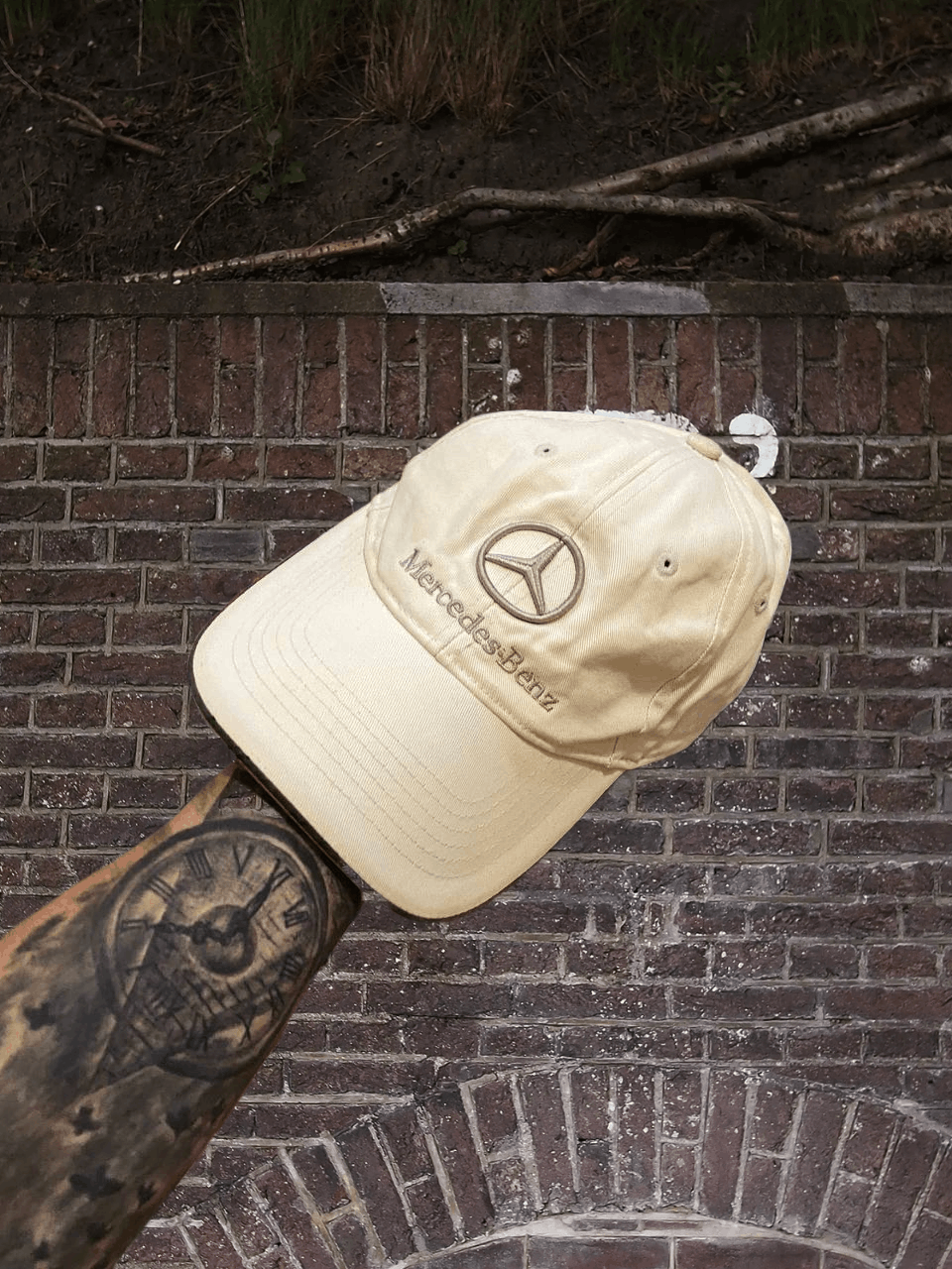 Mercedes-Benz Hats white Vintage Cap Mercedes-Benz Y2K streetwear Size ONE SIZE - 1 Thumbnail