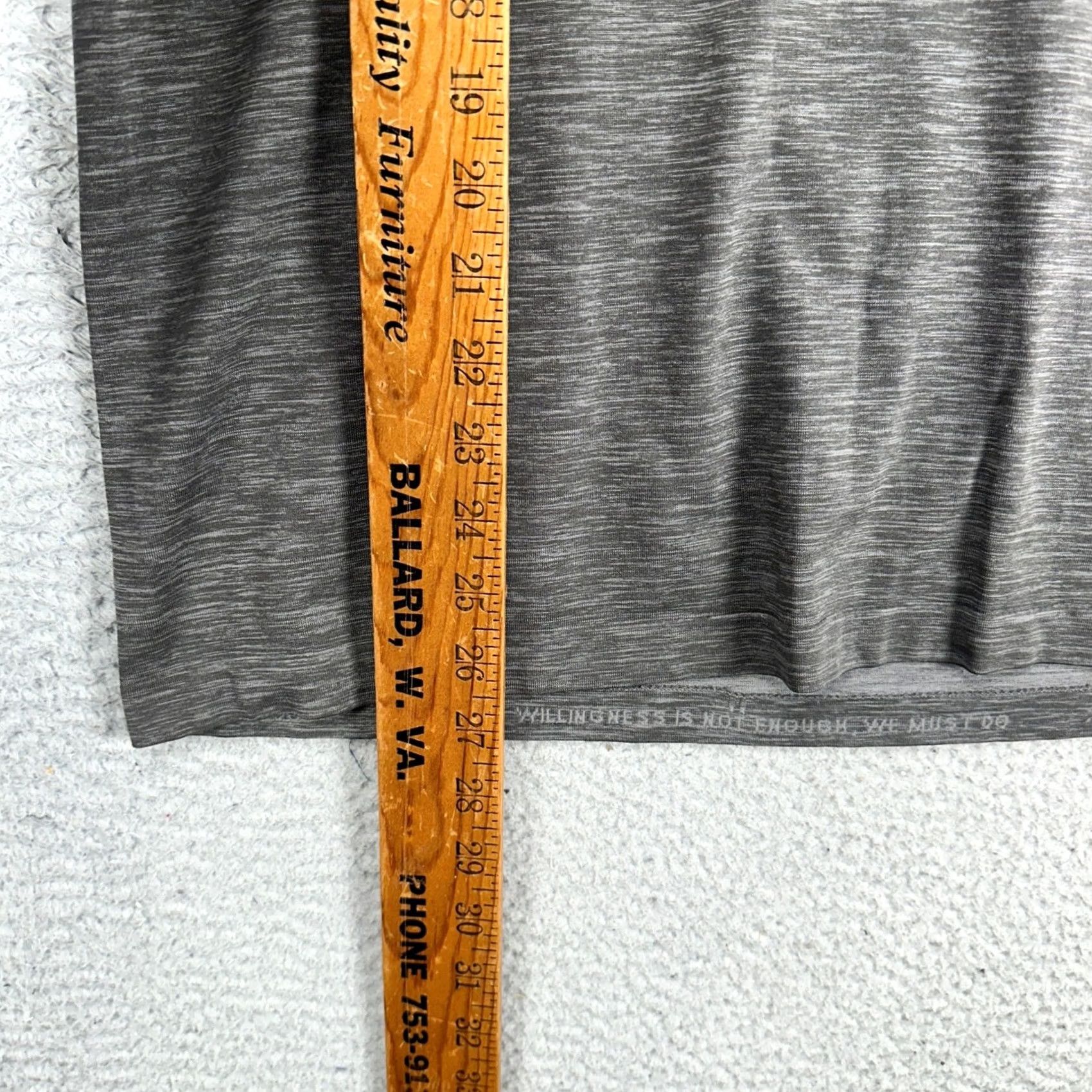 Rhone Rhone Mens Athletic Shirt Small Gray Crewneck Short Sleeve Tee Gym Exercise Size US S / EU 44-46 / 1 - 6 Thumbnail