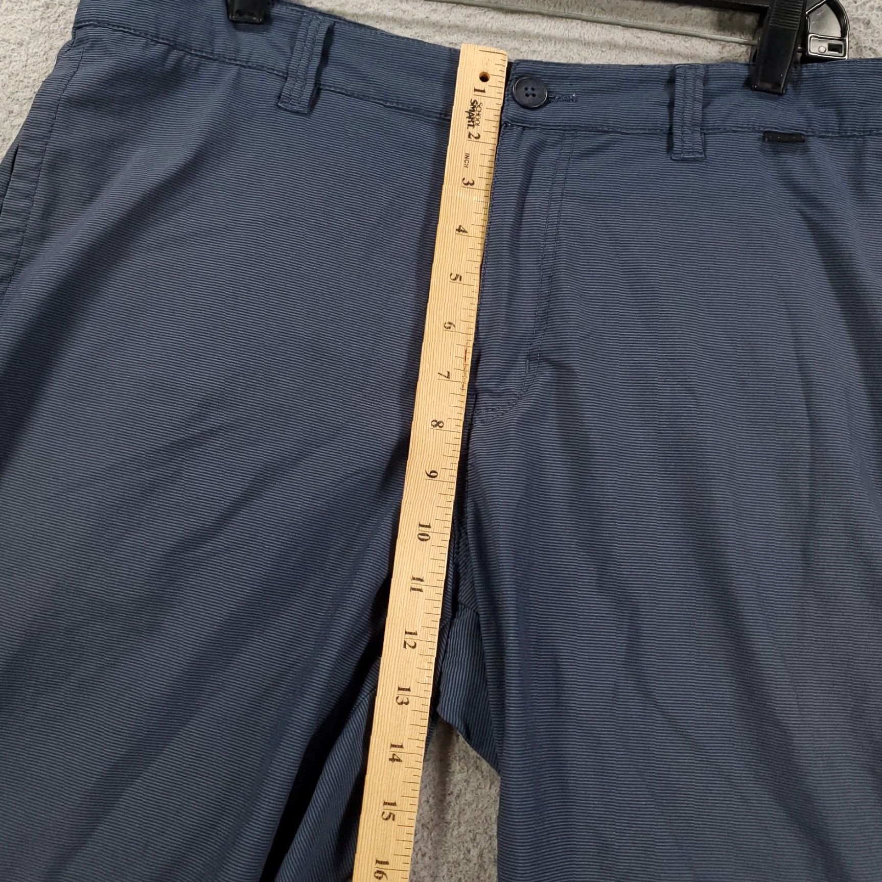 TravisMathew Travis Mathew Shorts Mens 36 Blue Bermuda Stretch Striped Casual Golf Pants Slim Fit? Size US 36 / EU 52 - 3 Thumbnail
