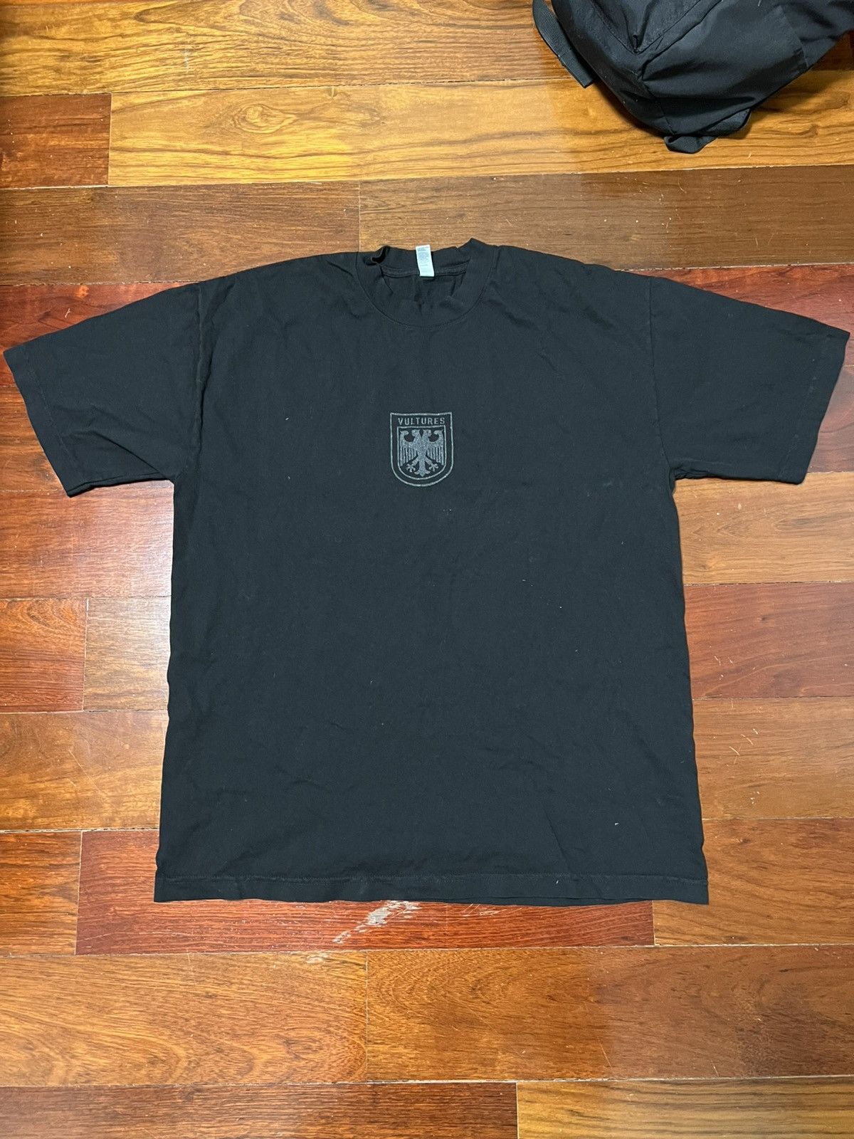 Yeezy Yeezy OG Vultures Tee x LA Apparel Size US L / EU 52-54 / 3 - 2 Thumbnail