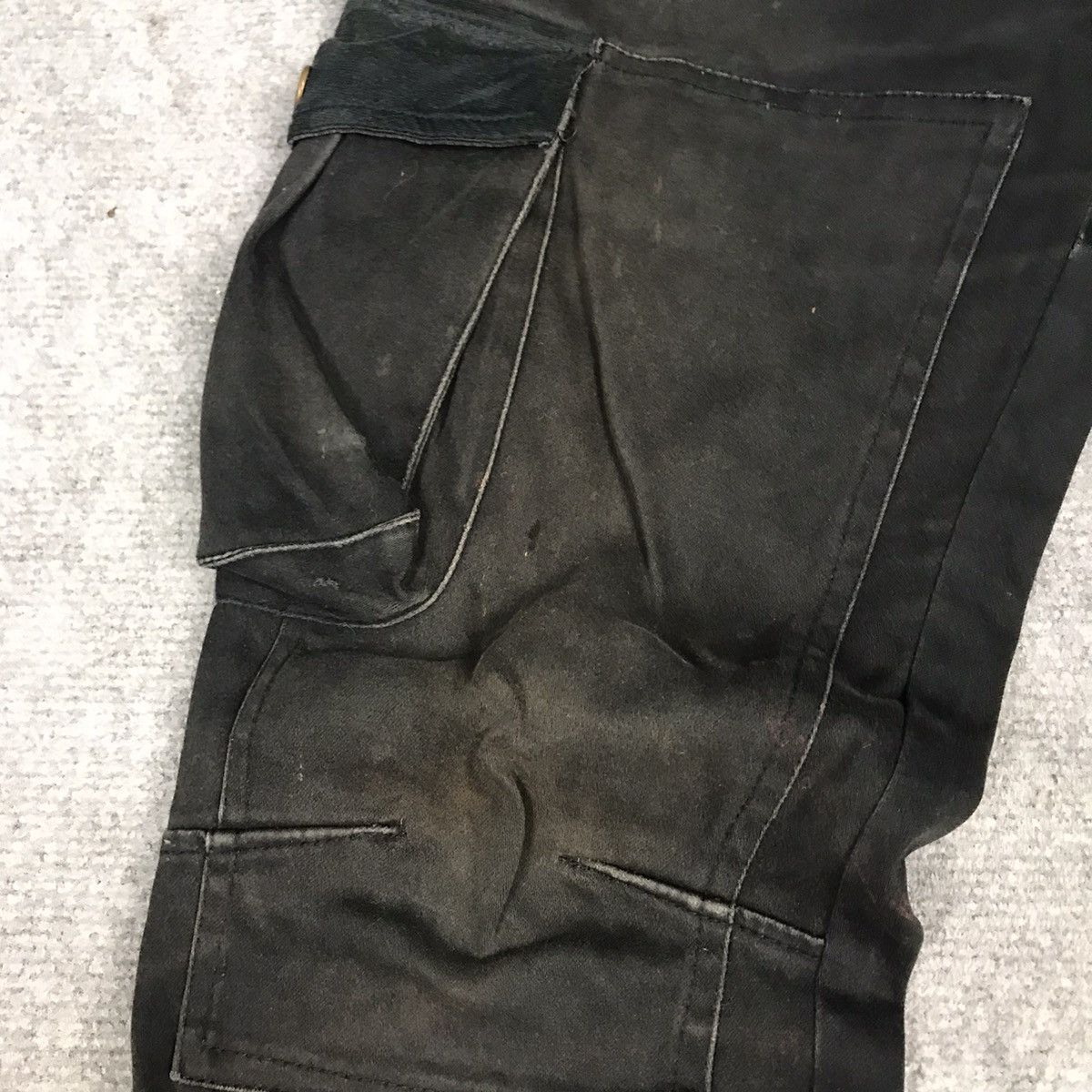 Japanese Brand 🔥SEMANTICDESIGN CARGO ZIPPER DESIGN BLACK FADED DENIM PANTS Size US 30 / EU 46 - 6 Thumbnail